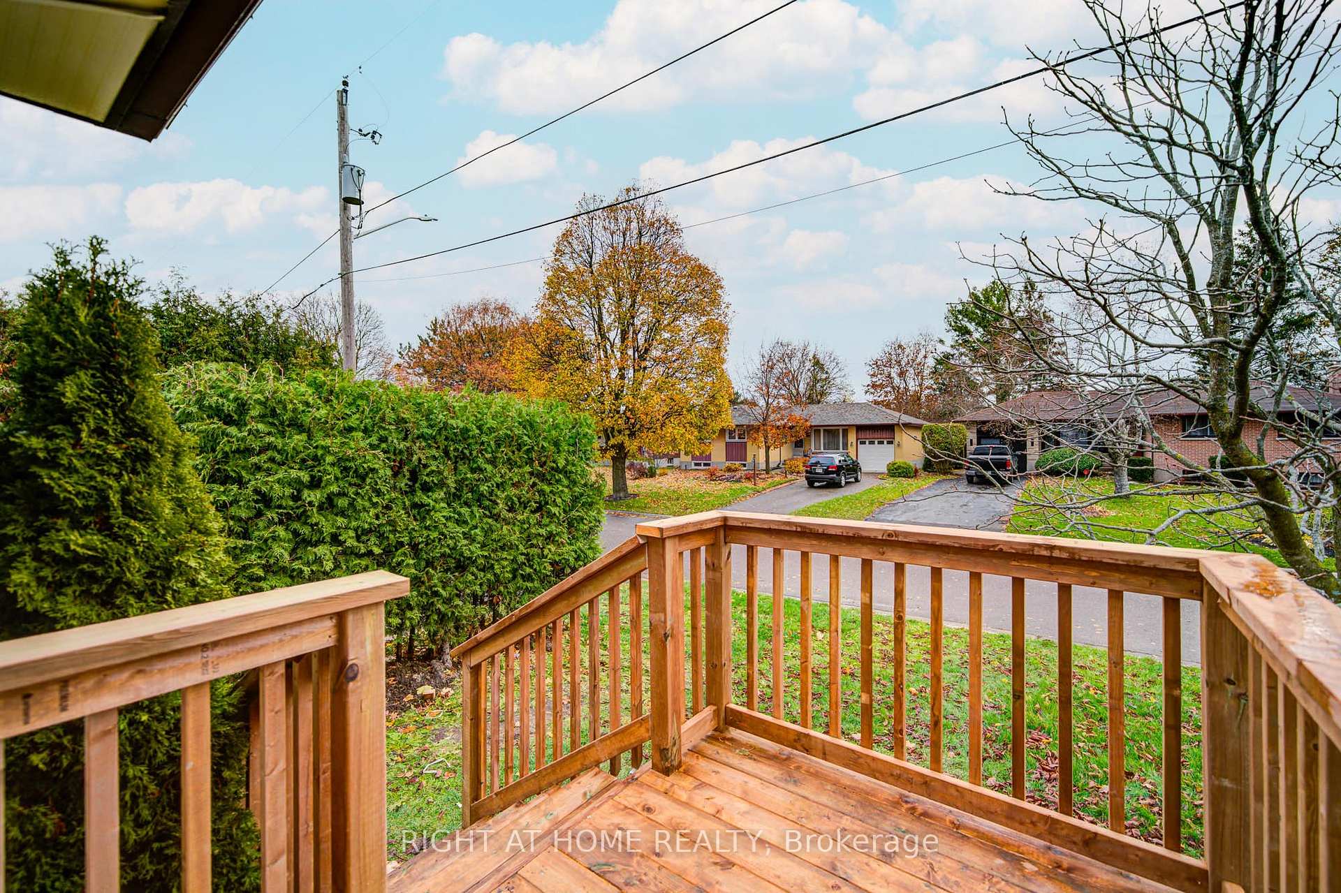 Photo 4 of (LOWER) 705 Glenforest Street, Oshawa, Northglen — HOMEH