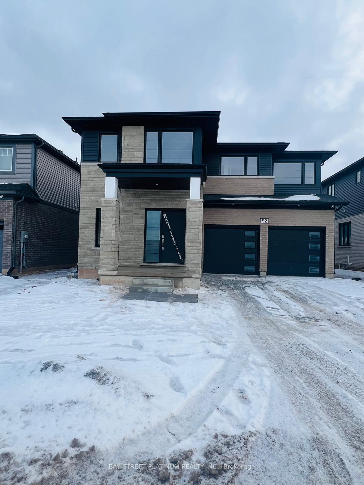 Photo 1 of 92 Acacia Rd, Pelham, Fonthill — HOMEH