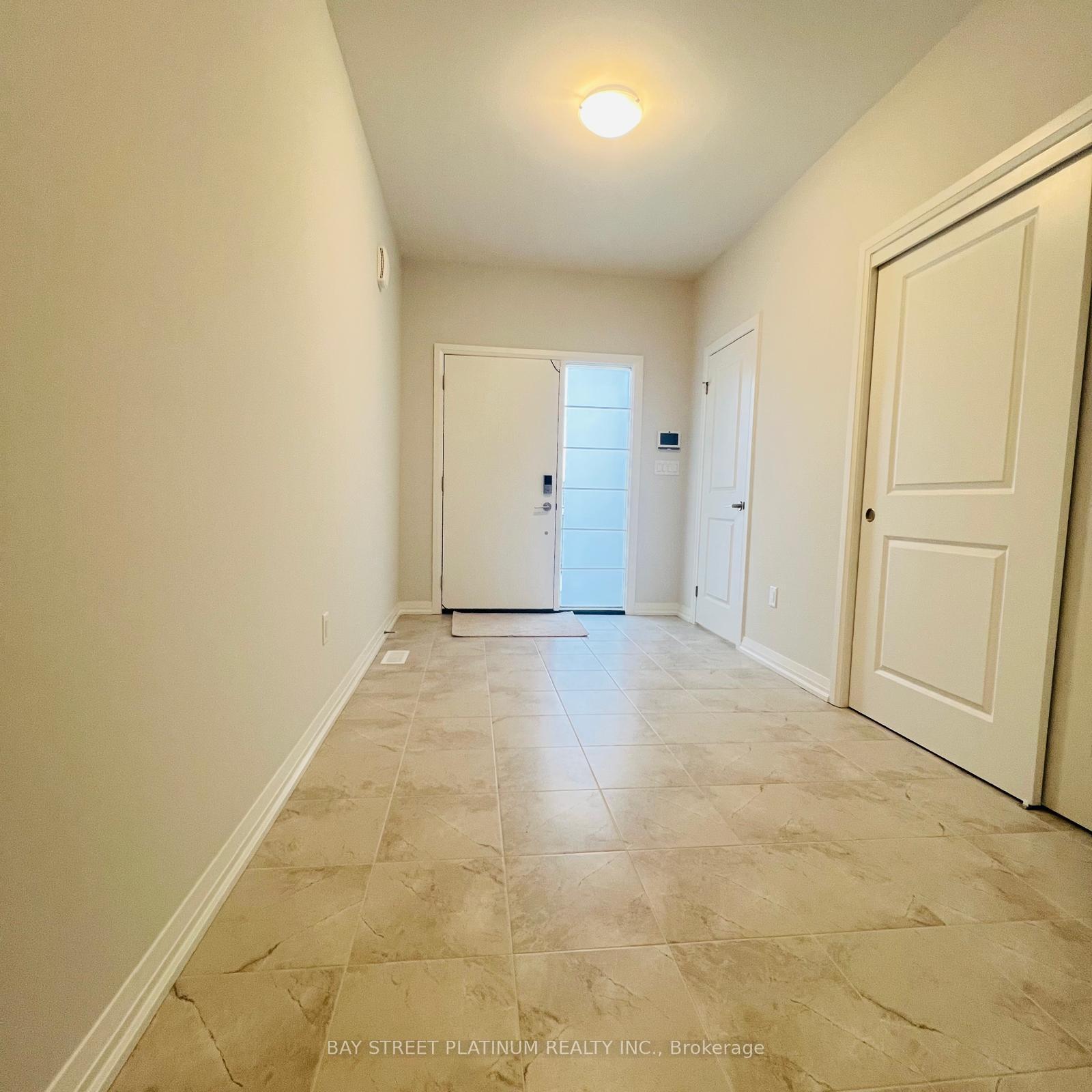 Photo 2 of 92 Acacia Rd, Pelham, Fonthill — HOMEH