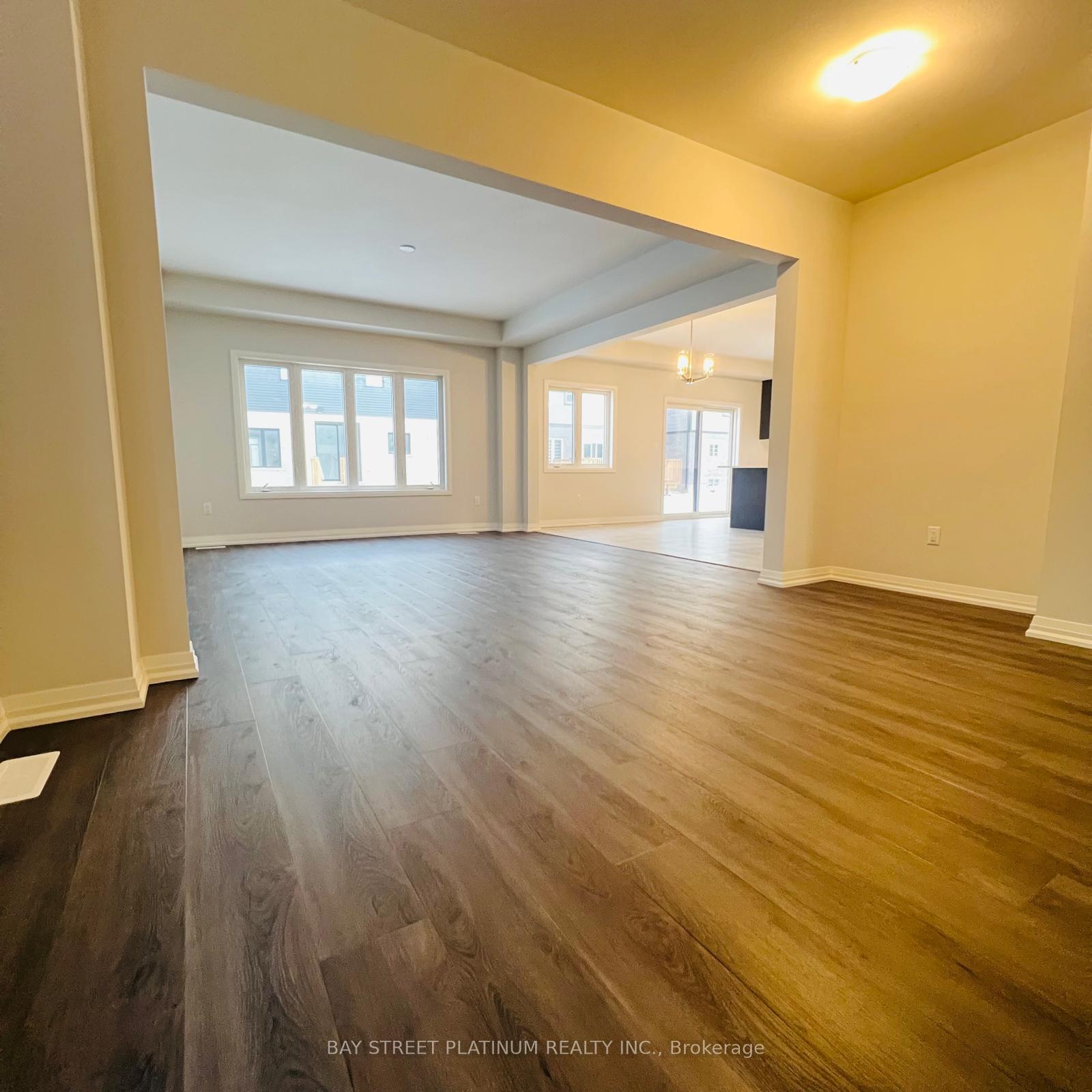 Photo 7 of 92 Acacia Rd, Pelham, Fonthill — HOMEH