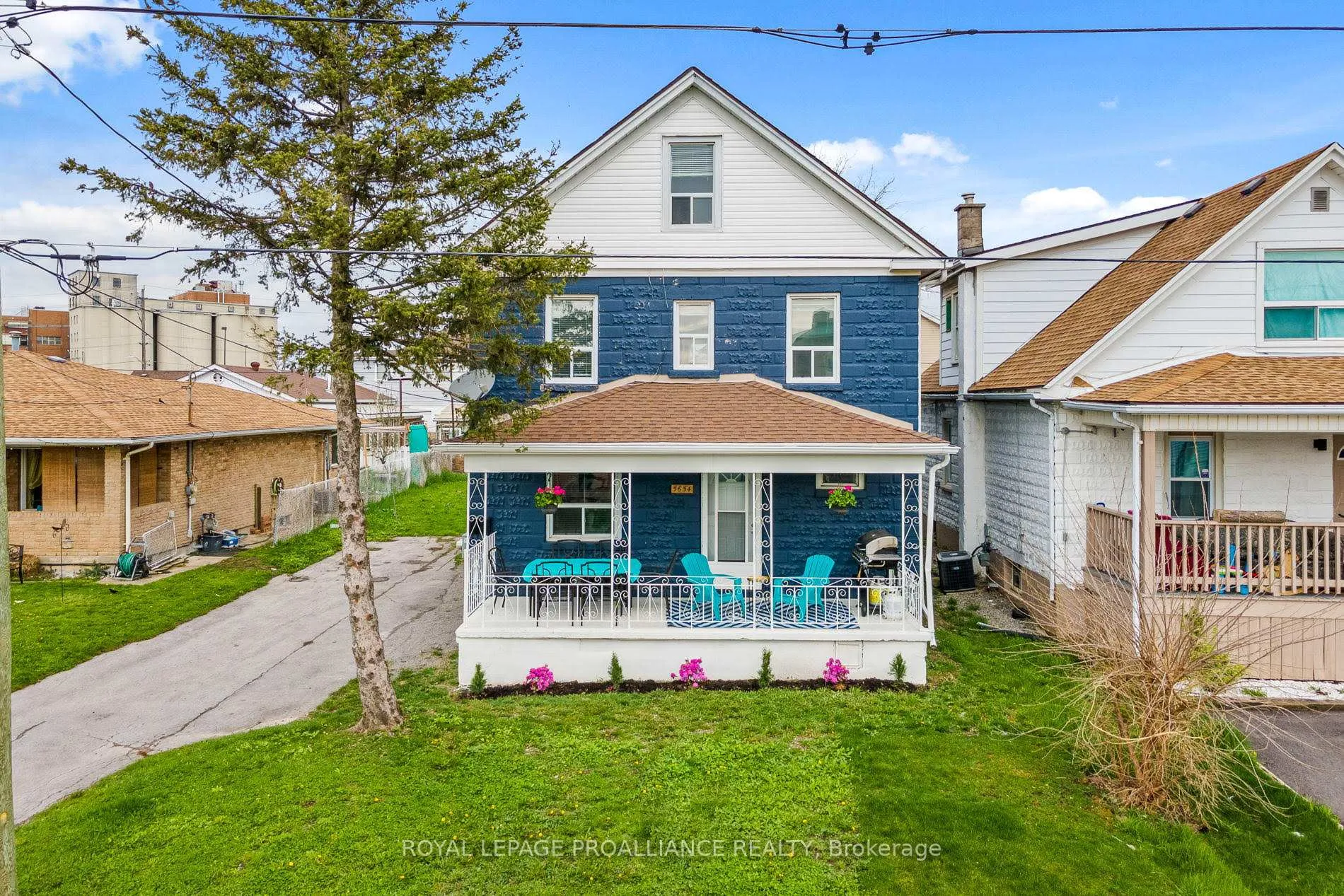 Front of Unit Main, 5654 Desson Avenue