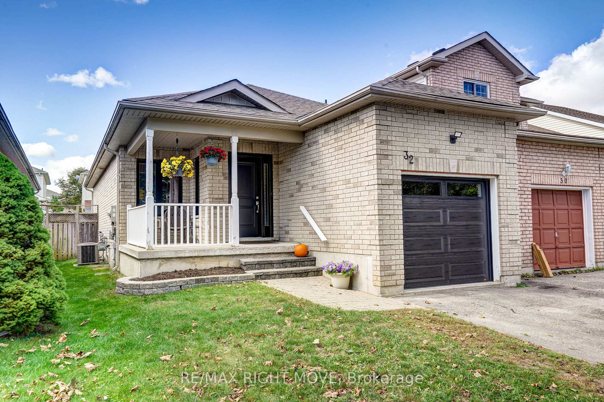 Photo 1 of 32 Julia Crescent, Orillia — HOMEH