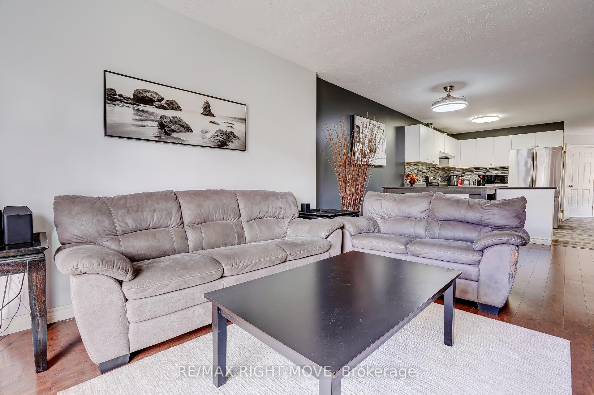 Photo 13 of 32 Julia Crescent, Orillia — HOMEH
