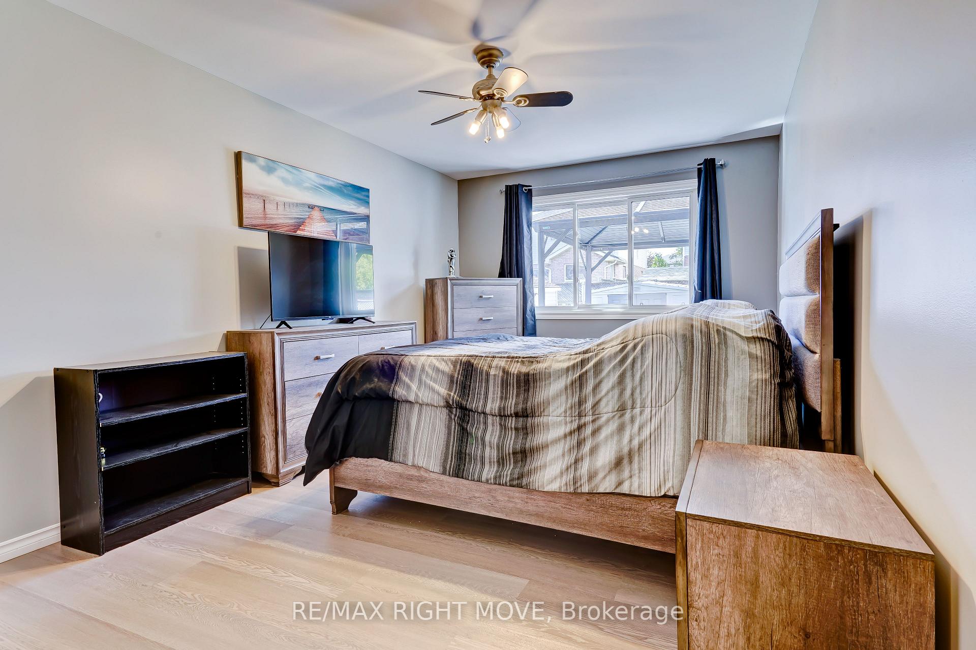 Photo 14 of 32 Julia Crescent, Orillia — HOMEH