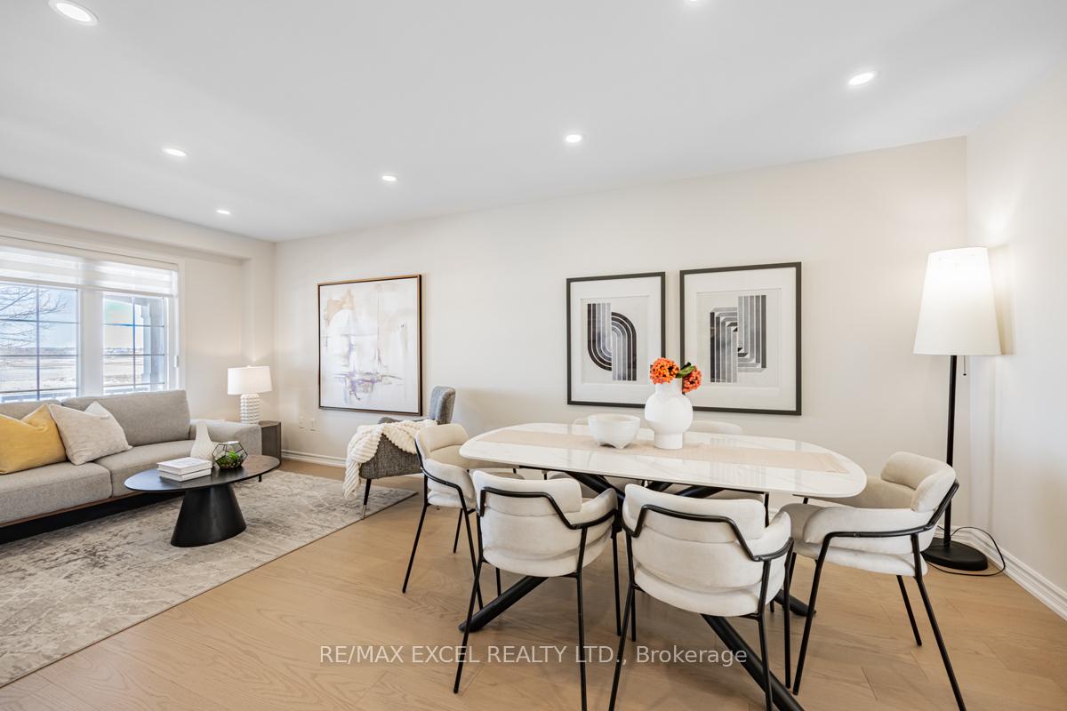 Photo 11 of 272 Gas Lamp Lane, Markham, Cornell — HOMEH