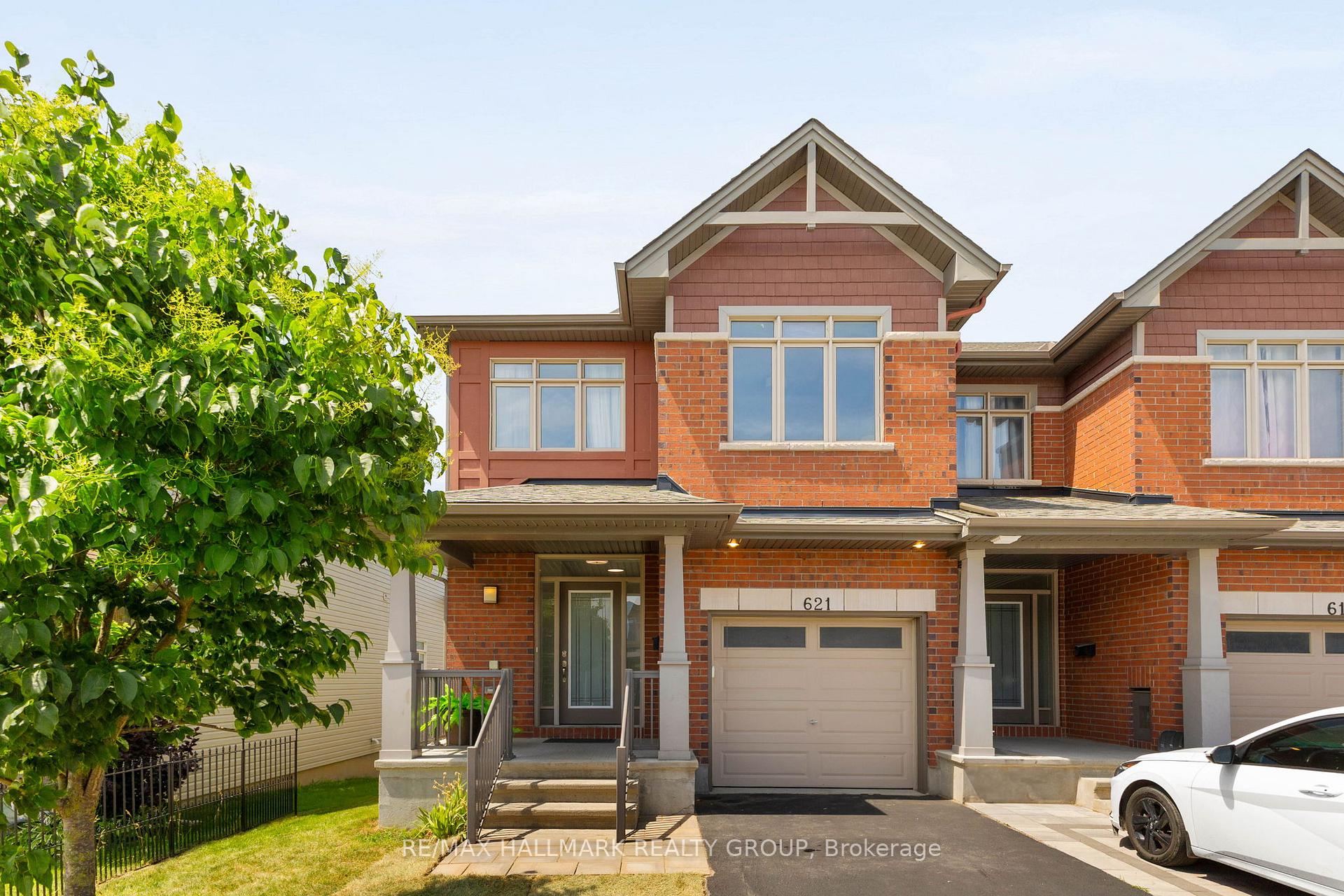 Photo 1 of 621 Spring Valley Drive, Ottawa, Mer Bleue/Bradley Estates/Anderson Park — HOMEH