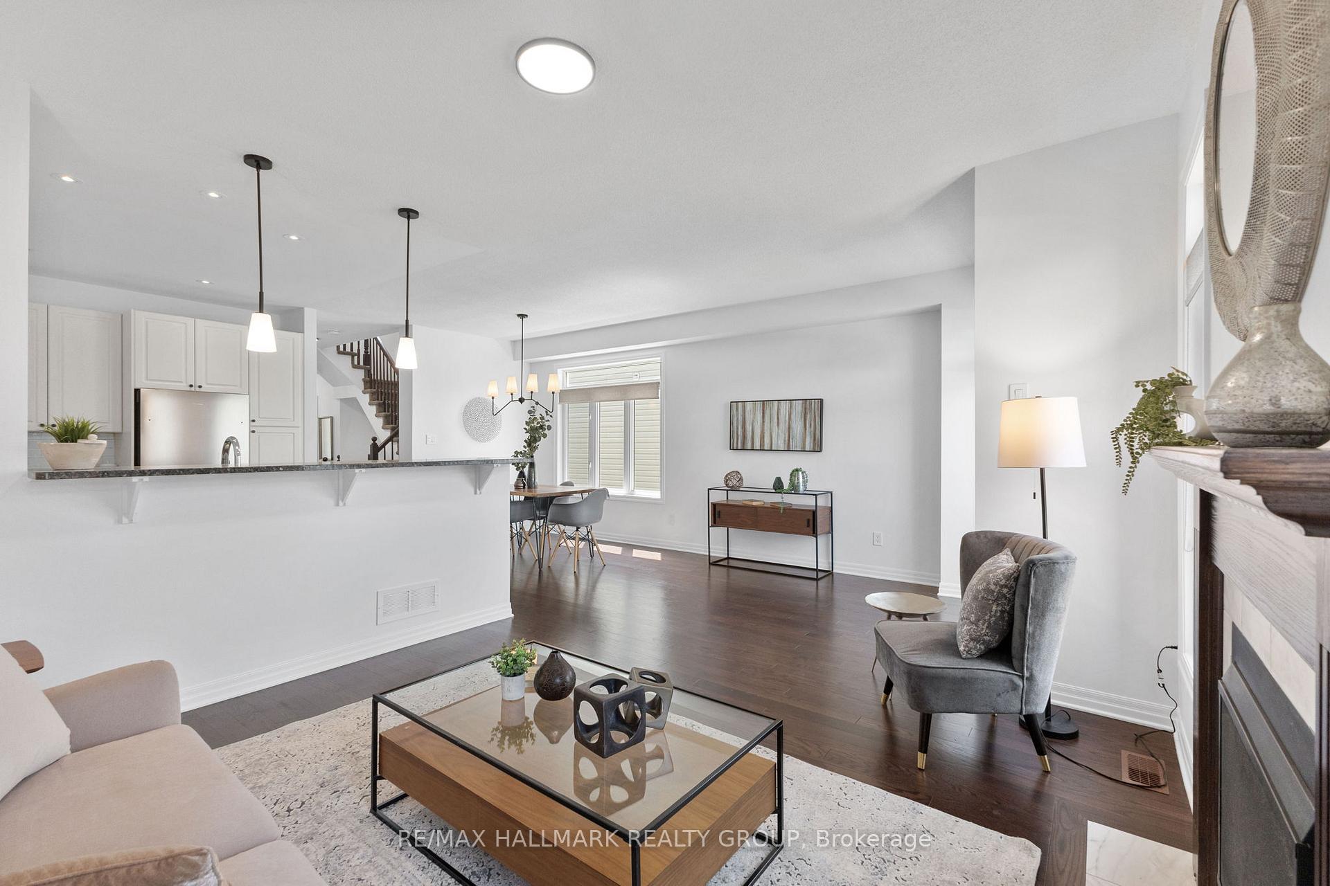 Photo 7 of 621 Spring Valley Drive, Ottawa, Mer Bleue/Bradley Estates/Anderson Park — HOMEH
