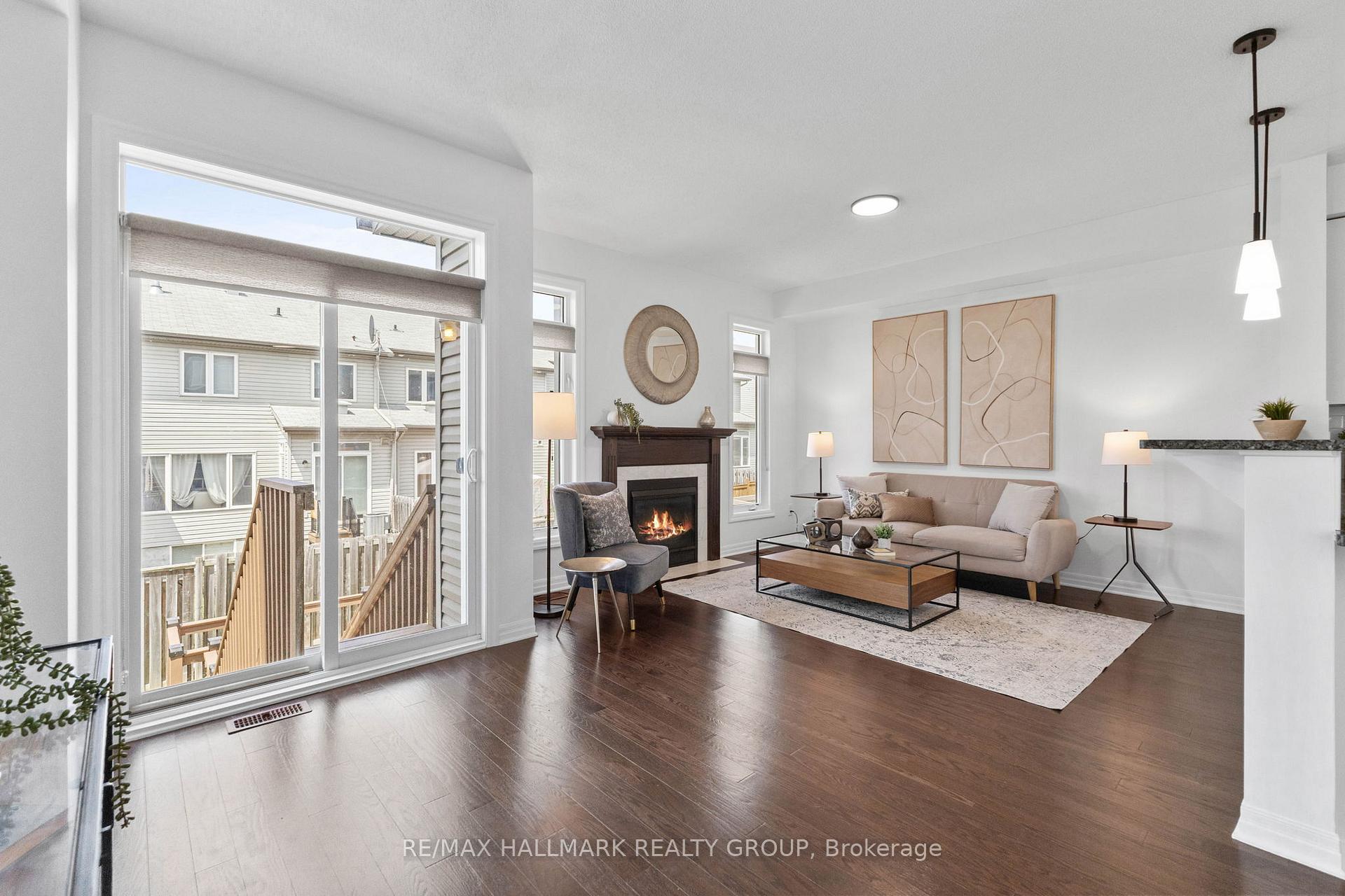 Photo 8 of 621 Spring Valley Drive, Ottawa, Mer Bleue/Bradley Estates/Anderson Park — HOMEH
