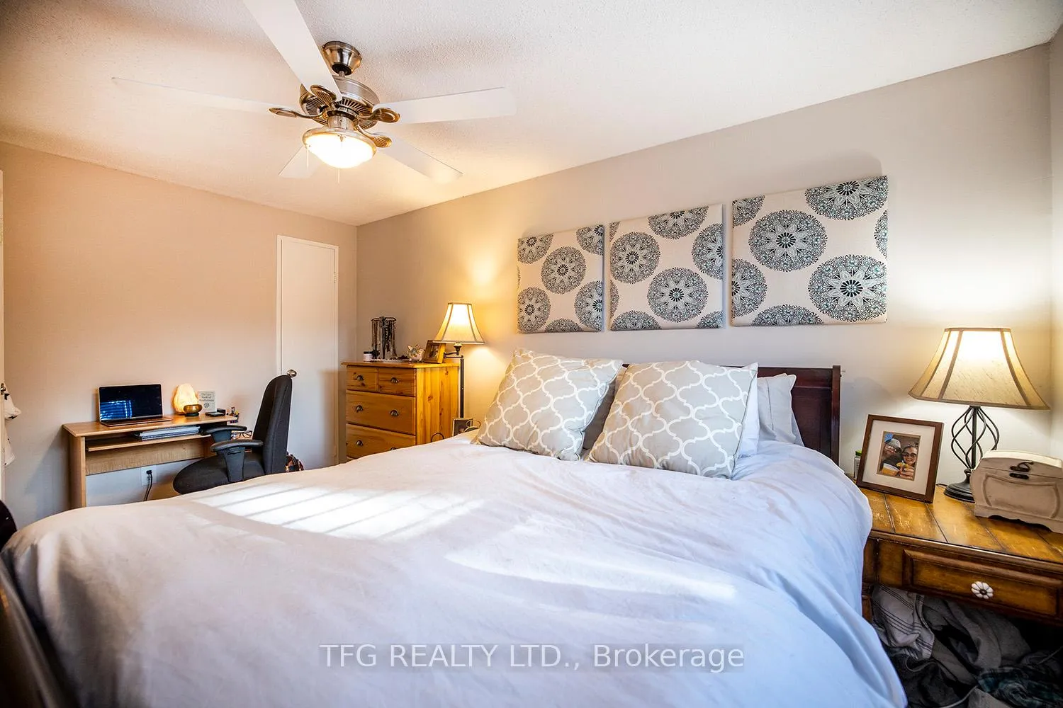 Photo 10 of 844 Grandview Drive E, Oshawa, Donevan — HOMEH