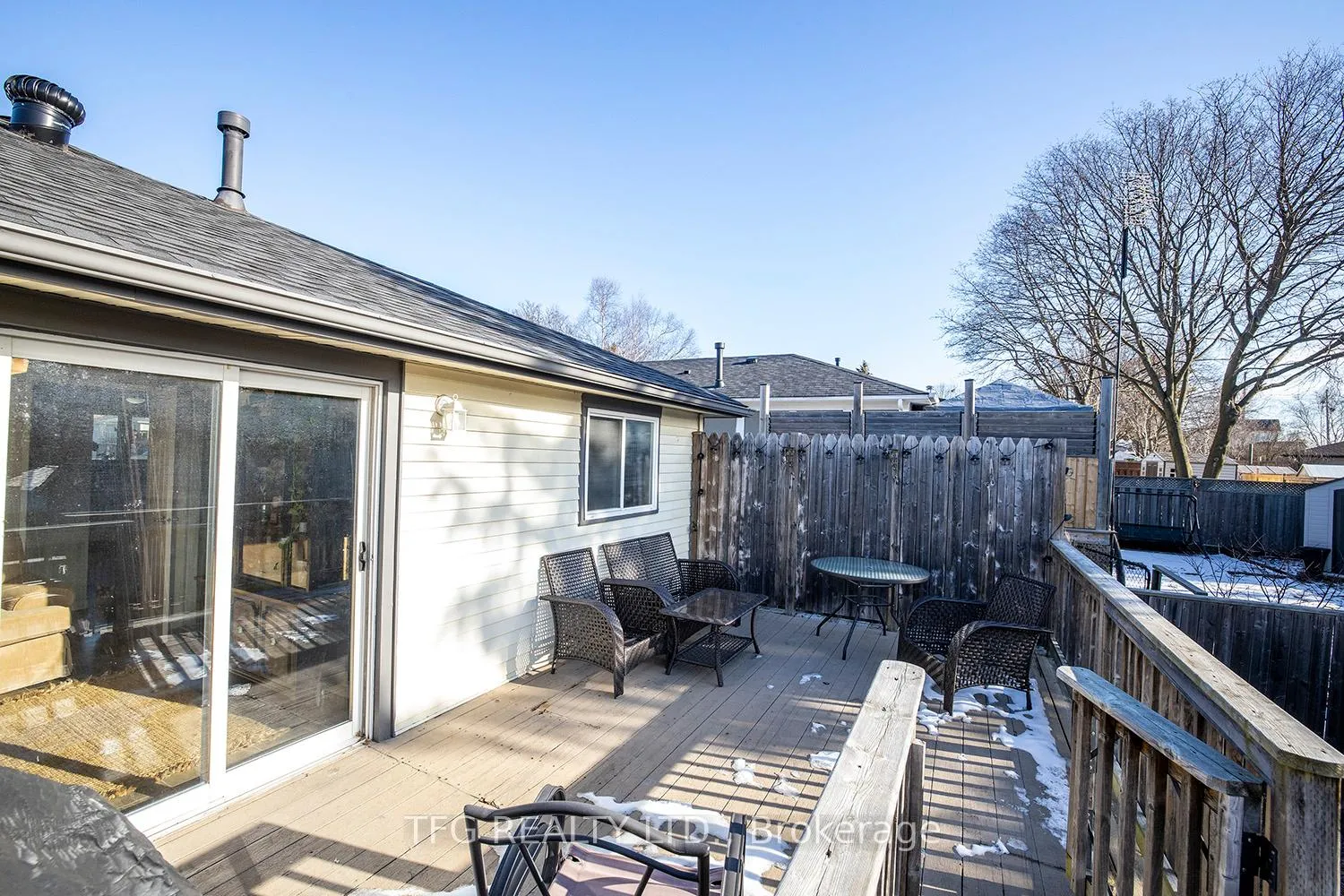 Photo 25 of 844 Grandview Drive E, Oshawa, Donevan — HOMEH