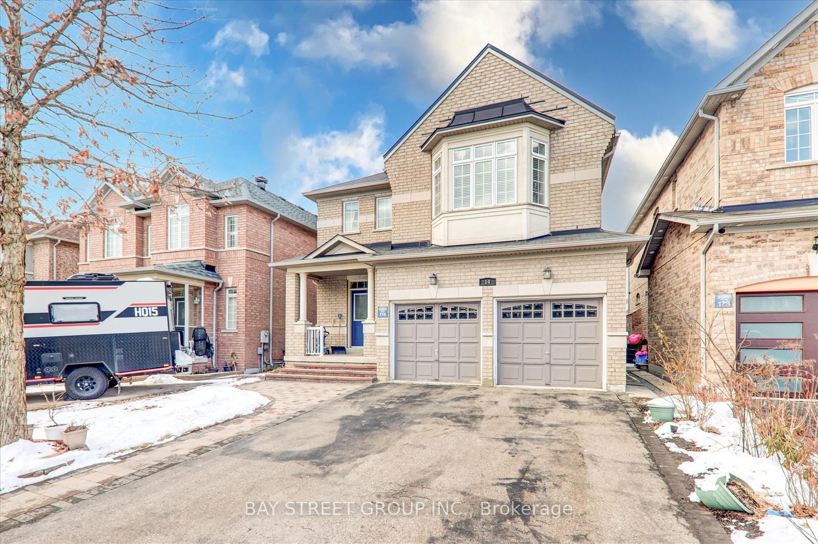 Photo 2 of 14 Sanders Drive, Markham, Box Grove — HOMEH