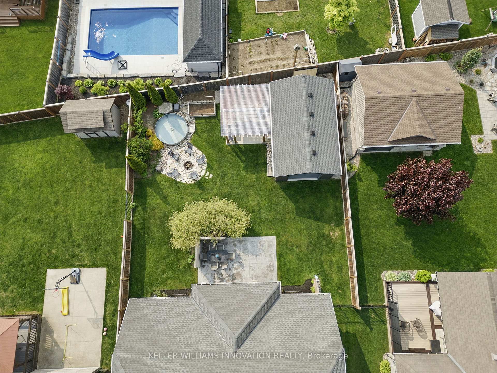 Photo 6 of 855 Wood Drive, North Perth, Listowel — HOMEH