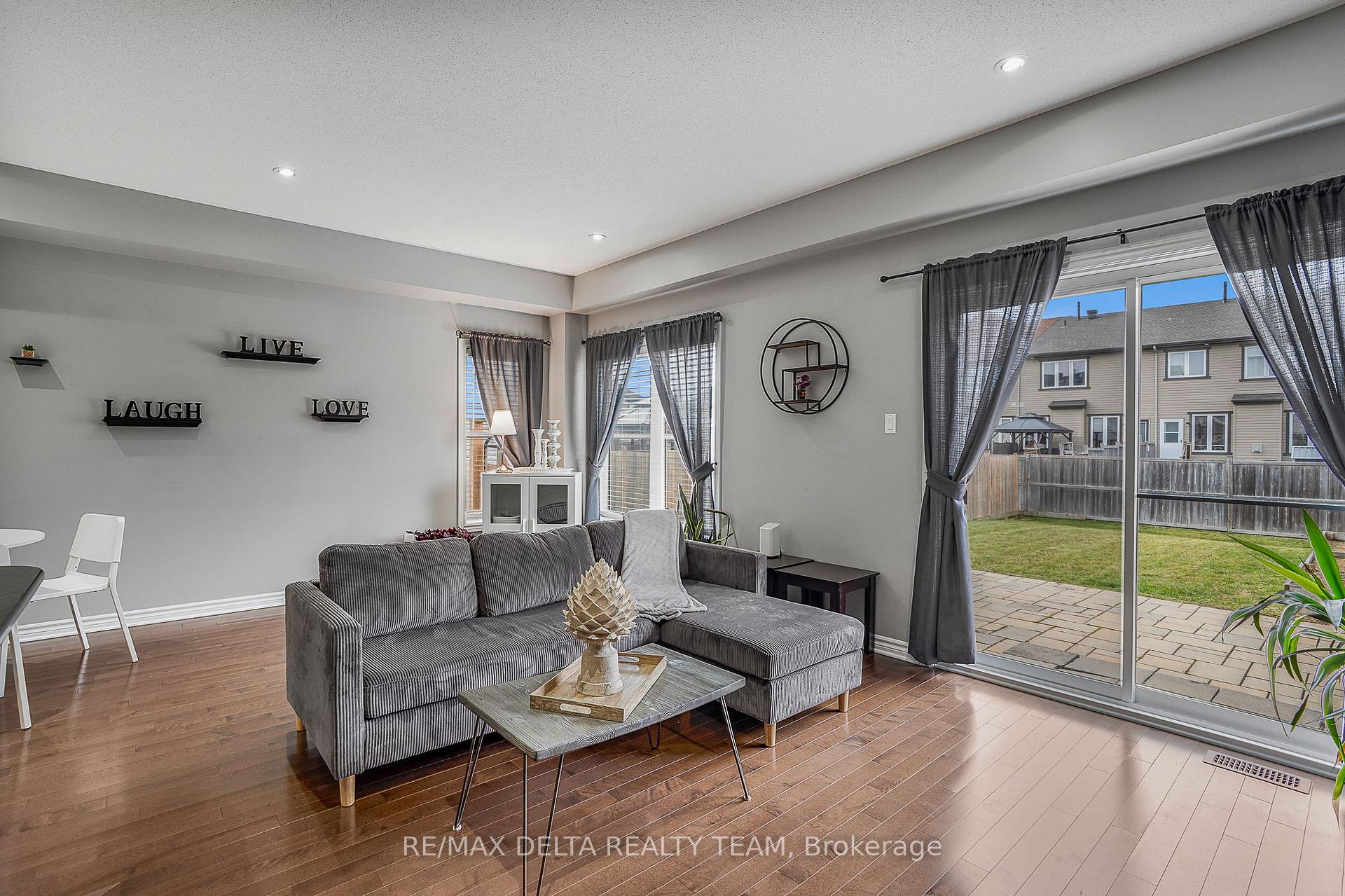 Photo 2 of 2210 Descartes Street, Ottawa, Notting Hill/Summerside — HOMEH