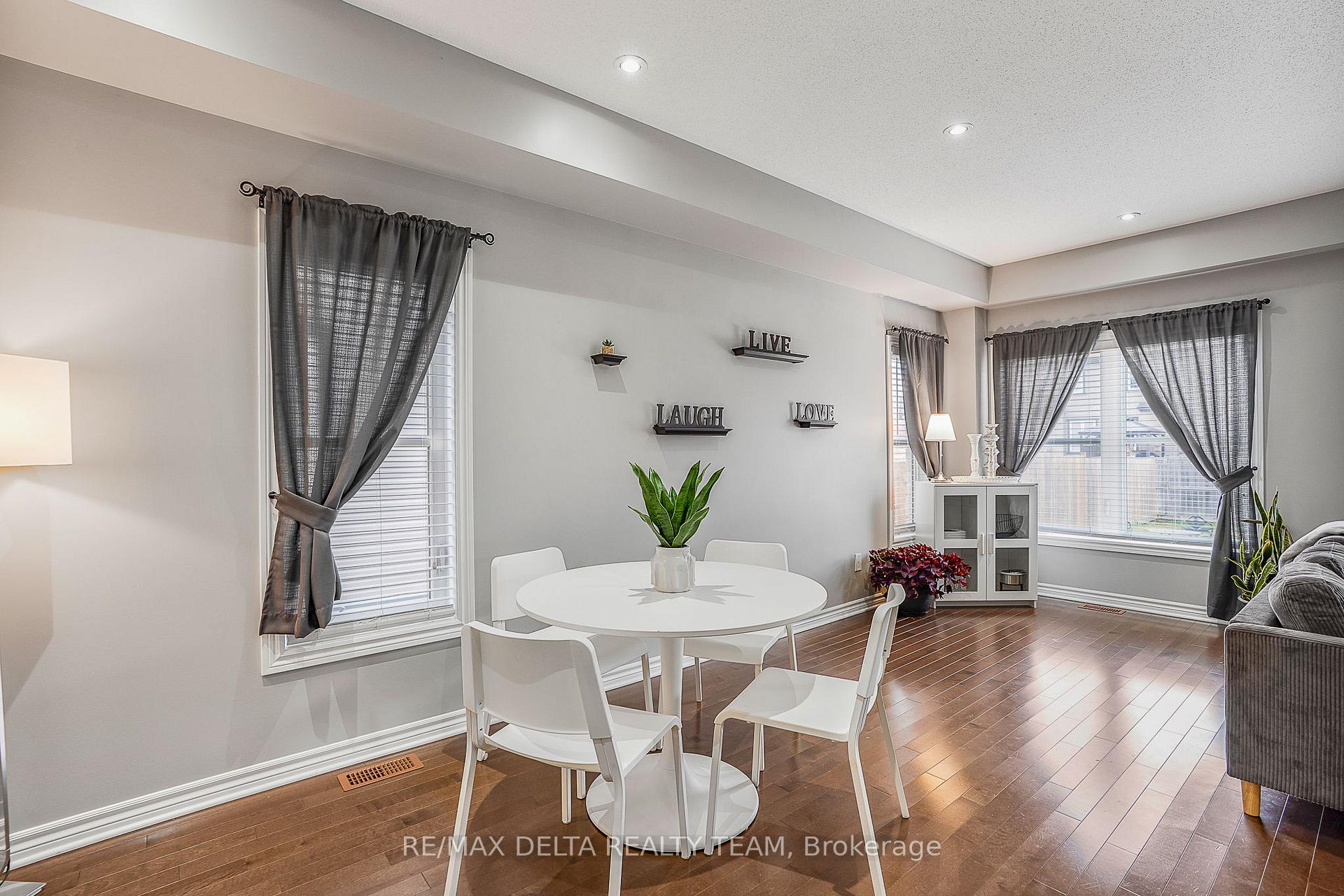 Photo 6 of 2210 Descartes Street, Ottawa, Notting Hill/Summerside — HOMEH