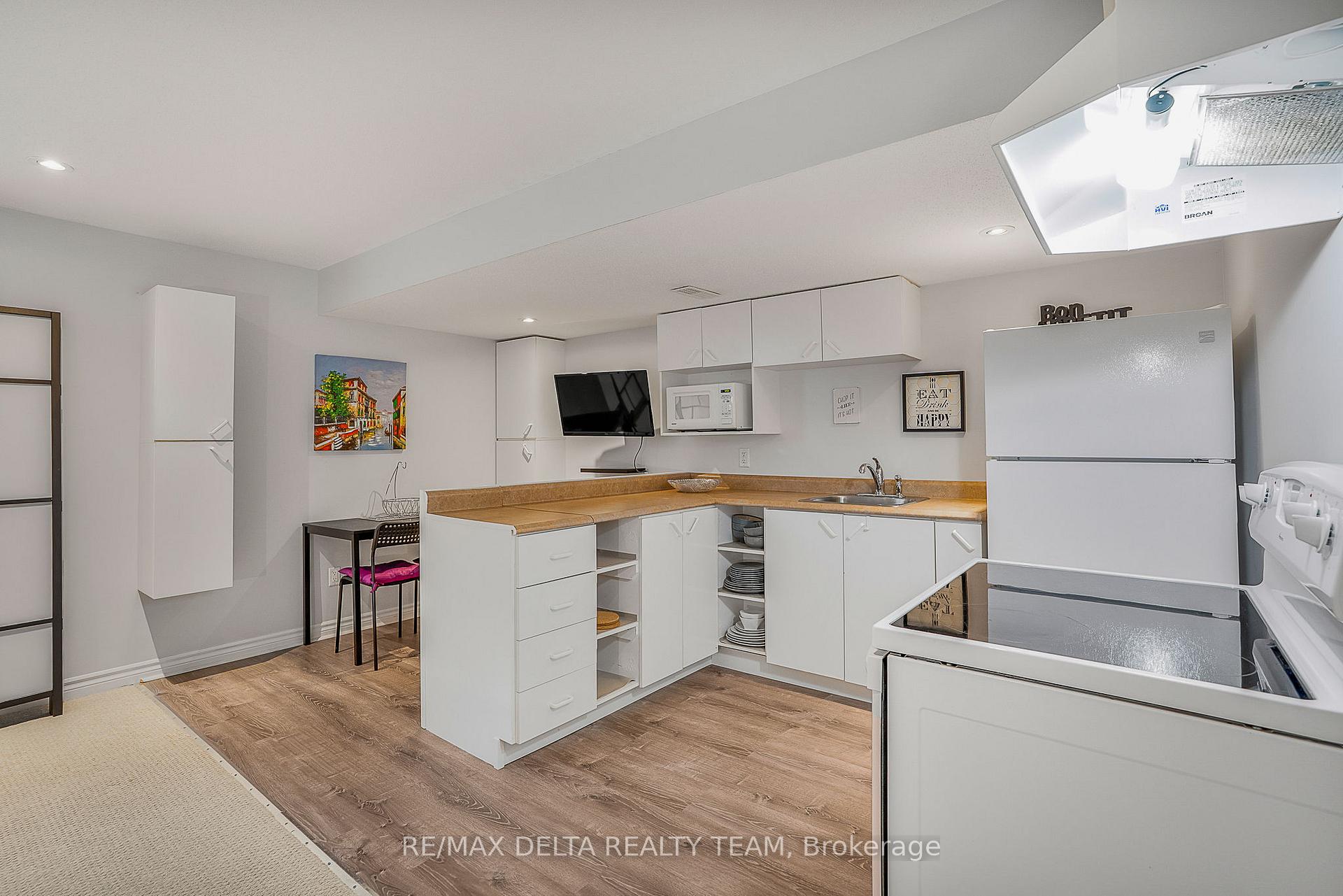 Photo 17 of 2210 Descartes Street, Ottawa, Notting Hill/Summerside — HOMEH