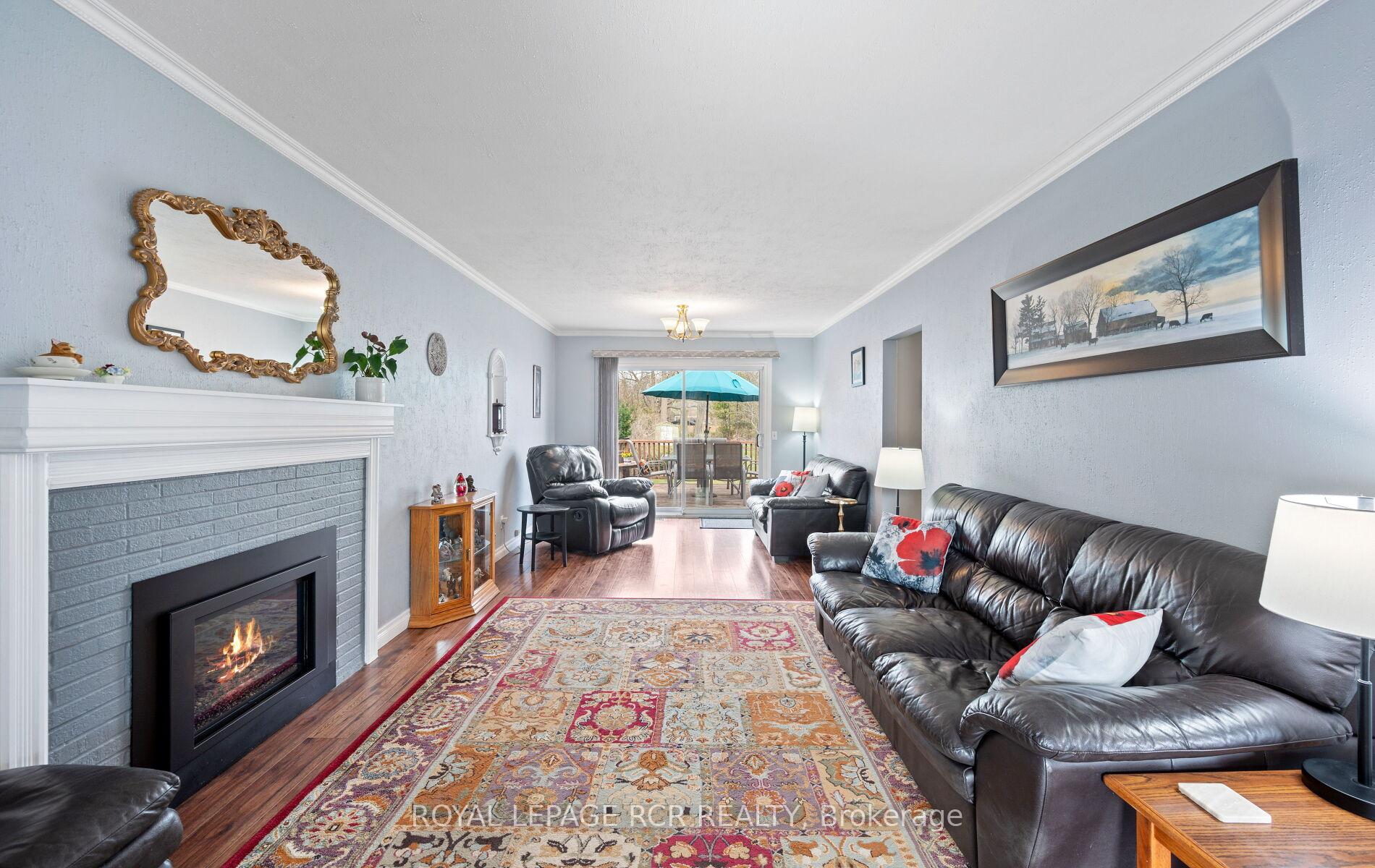 Photo 8 of 24 Town Line, Orangeville — HOMEH