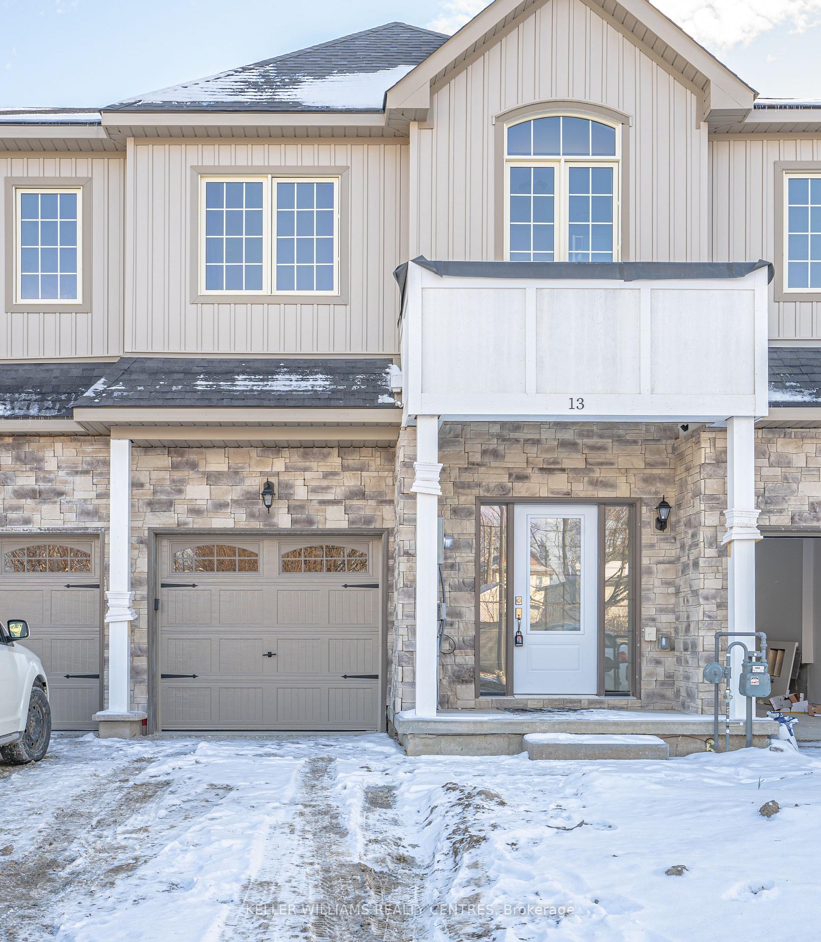 Photo 1 of 13 Churchlea Mews, Orillia — HOMEH