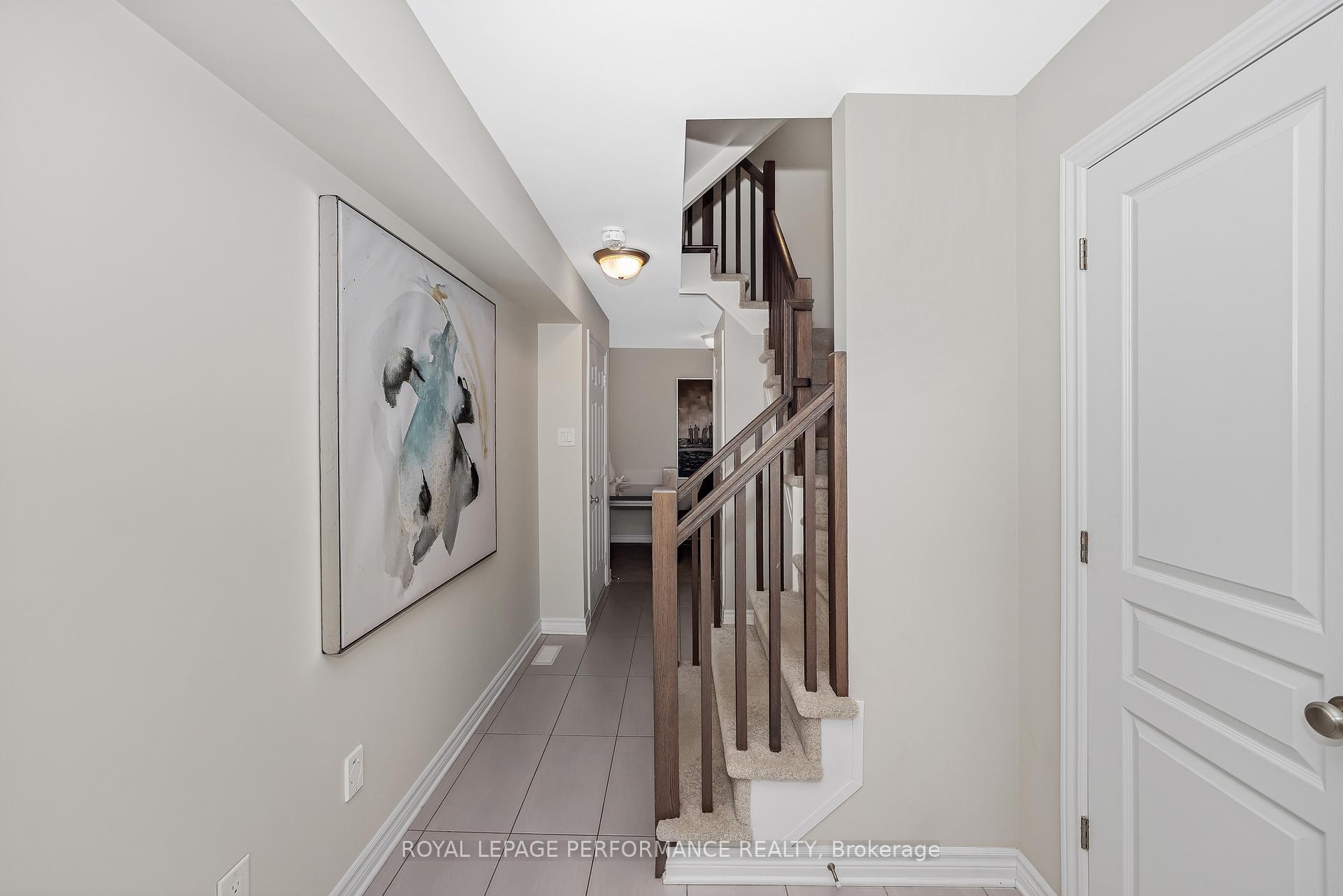 Photo 5 of 219 Dragonfly Walk, Ottawa, Mer Bleue/Bradley Estates/Anderson Park — HOMEH