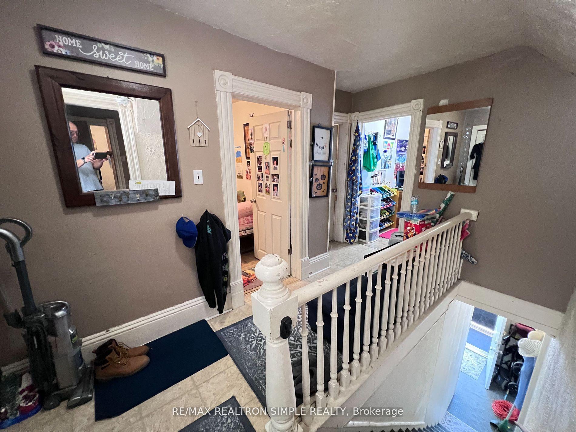 Photo 2 of 441 Algonquin Avenue, North Bay, Central — HOMEH