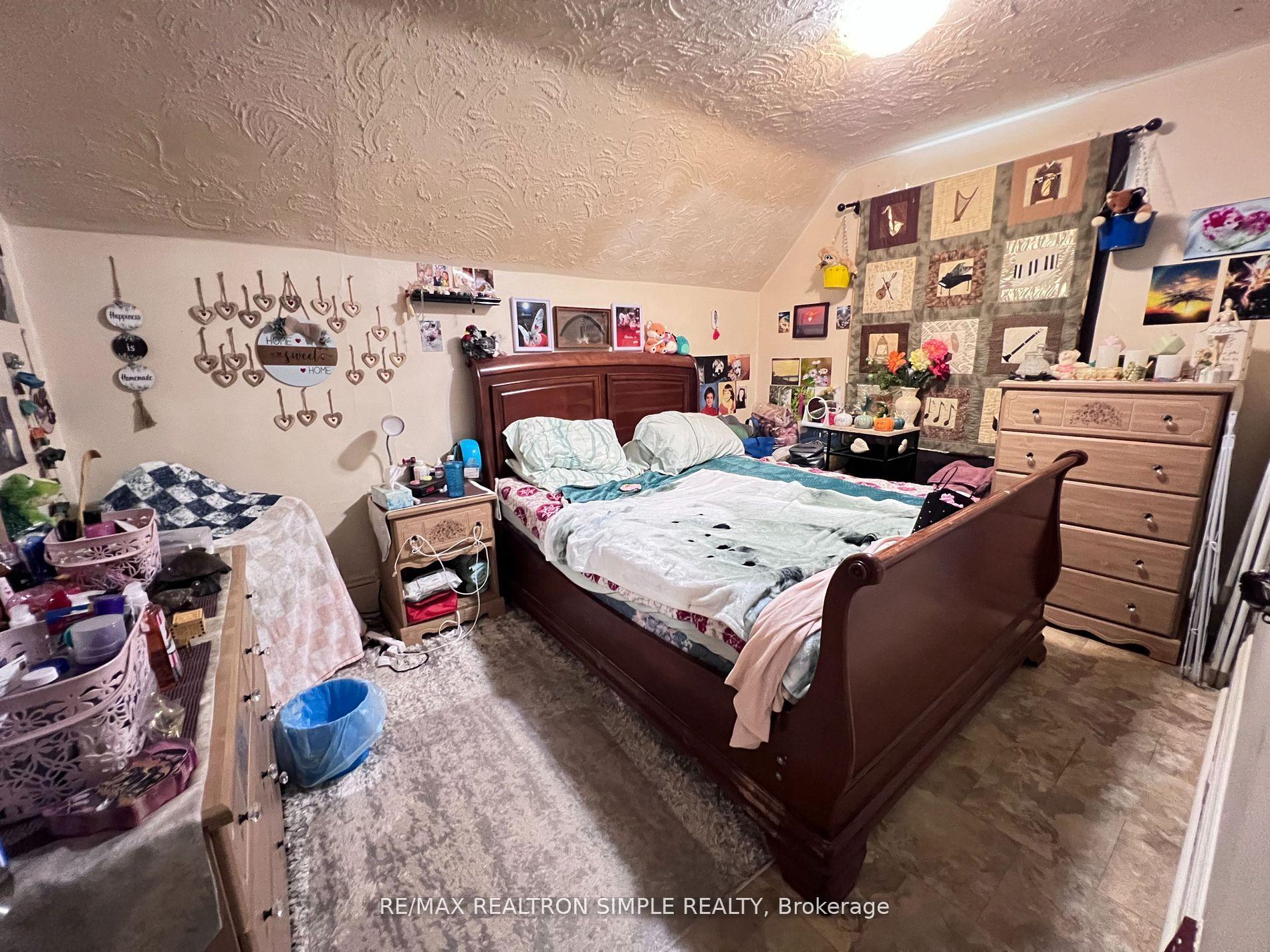 Photo 5 of 441 Algonquin Avenue, North Bay, Central — HOMEH