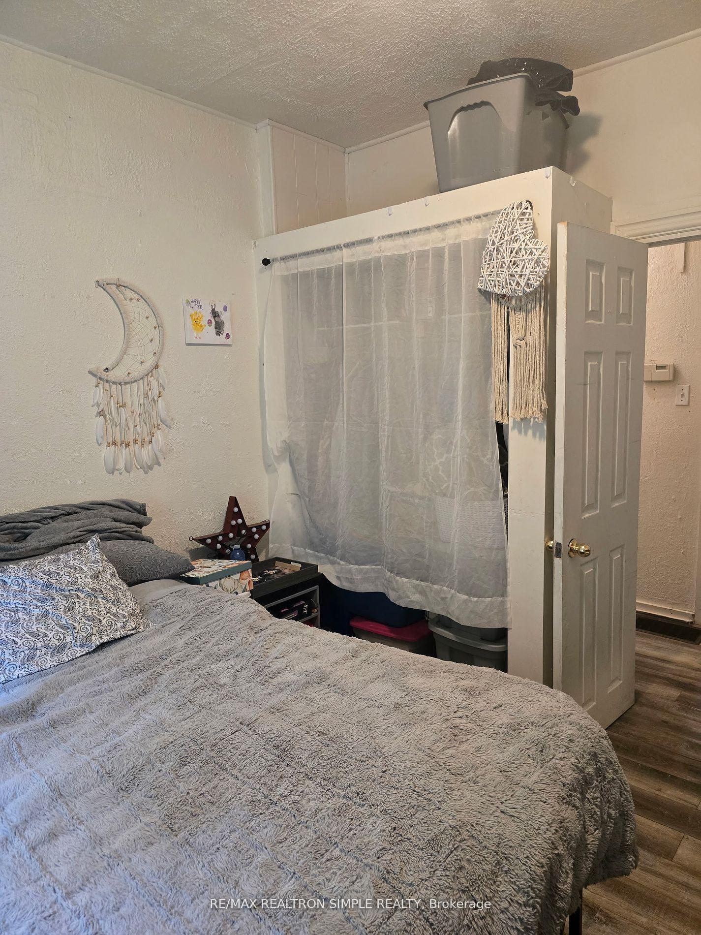 Photo 18 of 441 Algonquin Avenue, North Bay, Central — HOMEH