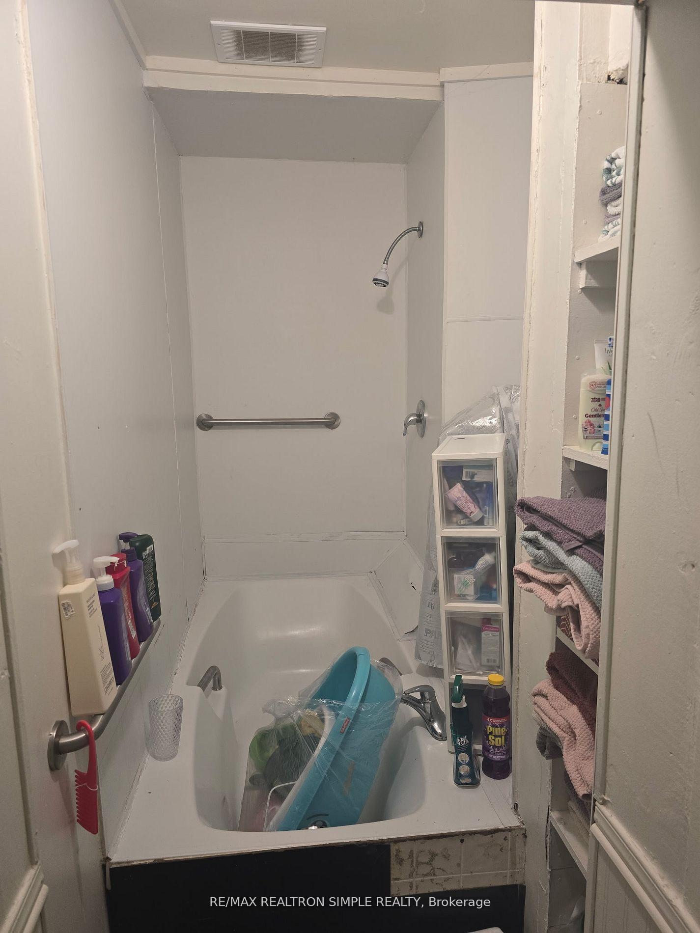 Photo 22 of 441 Algonquin Avenue, North Bay, Central — HOMEH