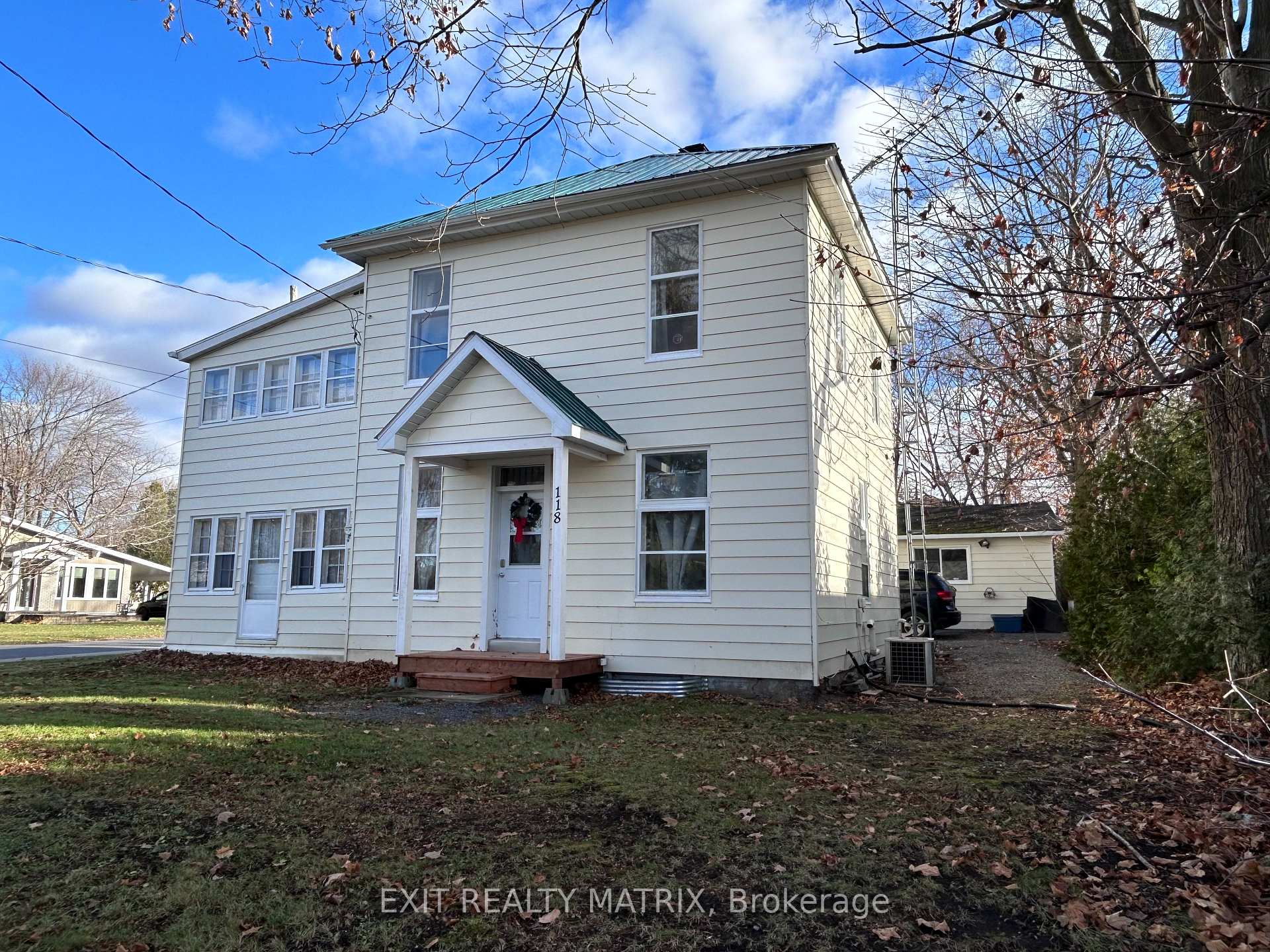 Photo 1 of 118 Centre St Street, North Glengarry, Alexandria — HOMEH