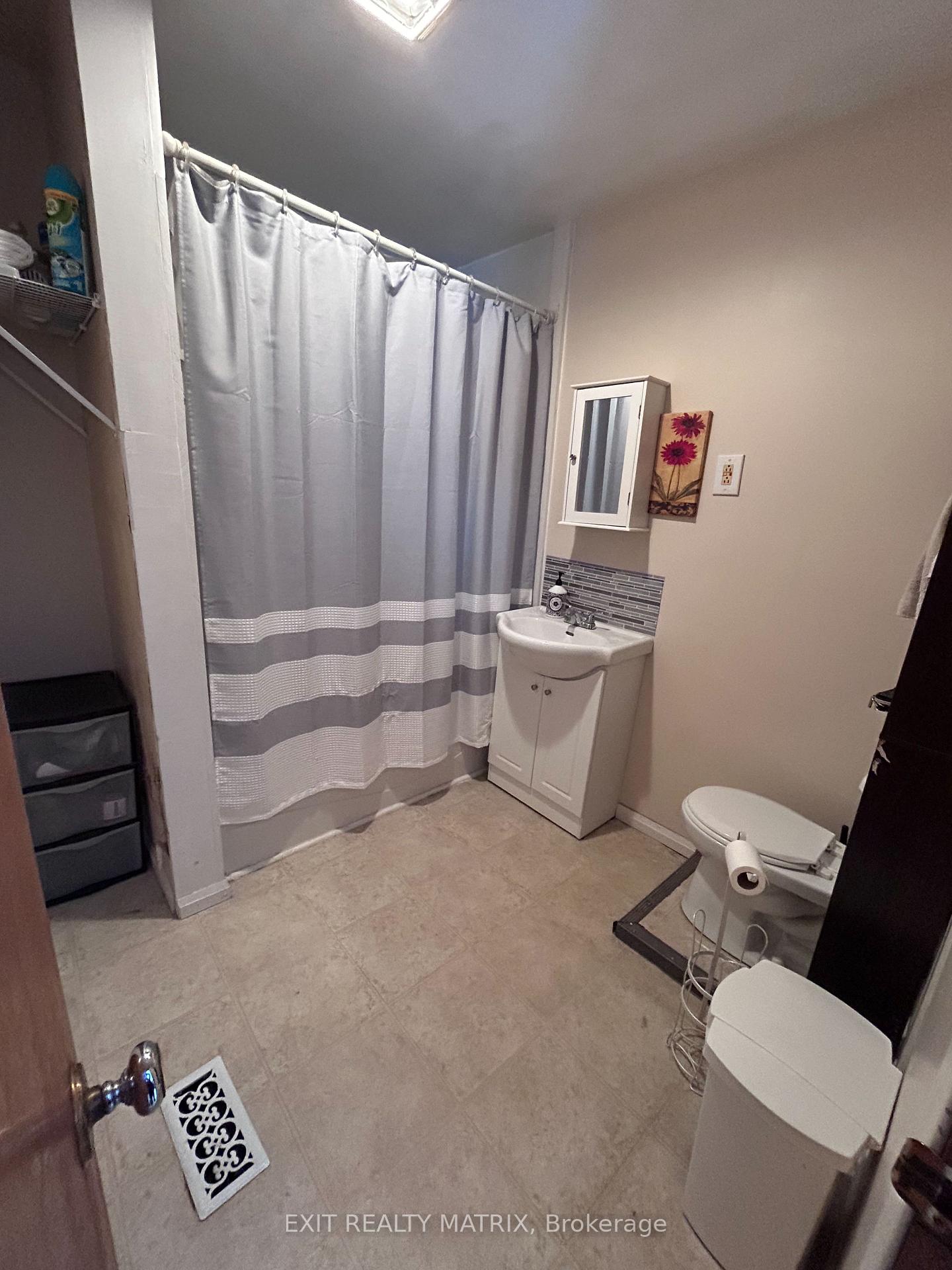 Photo 28 of 118 Centre St Street, North Glengarry, Alexandria — HOMEH