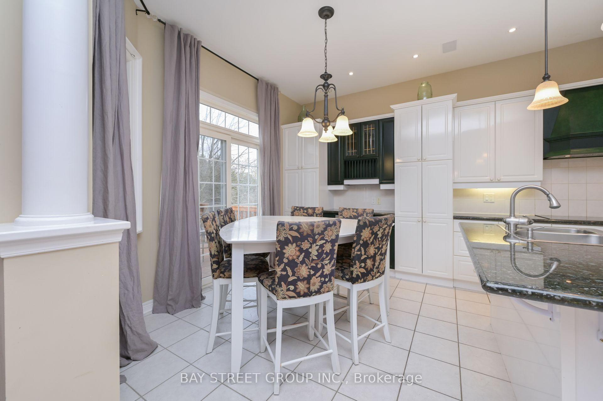 Photo 5 of 60 Trail Ridge Lane, Markham, Berczy — HOMEH