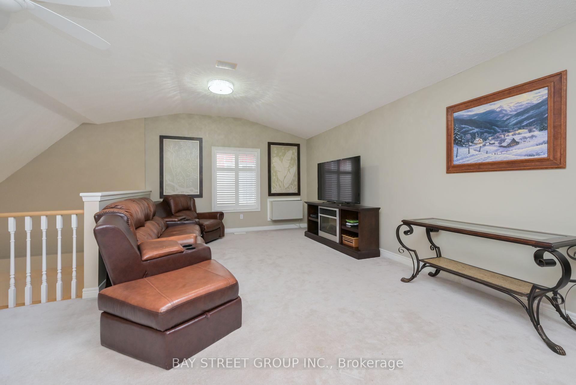 Photo 25 of 60 Trail Ridge Lane, Markham, Berczy — HOMEH