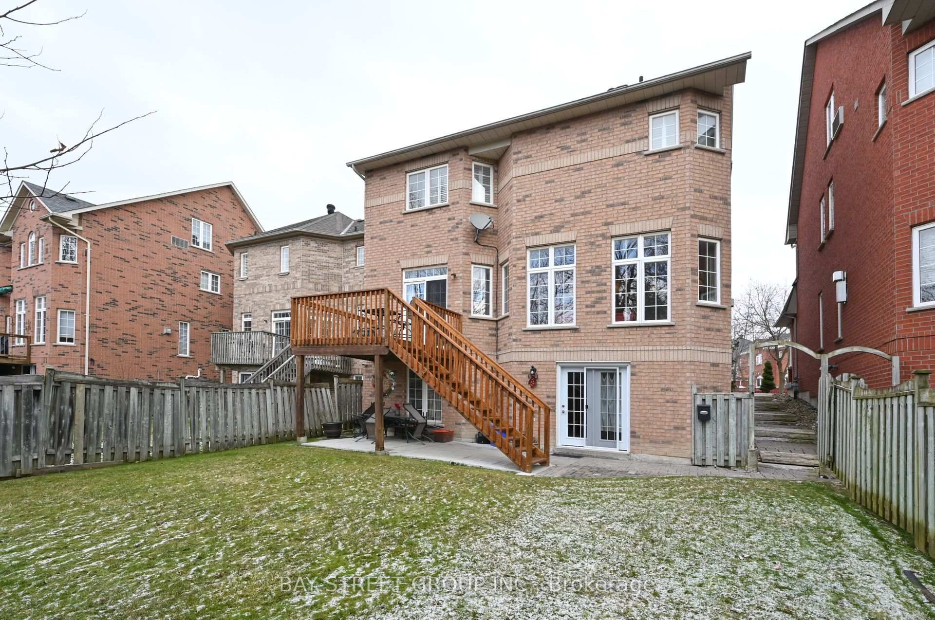 Photo 32 of 60 Trail Ridge Lane, Markham, Berczy — HOMEH