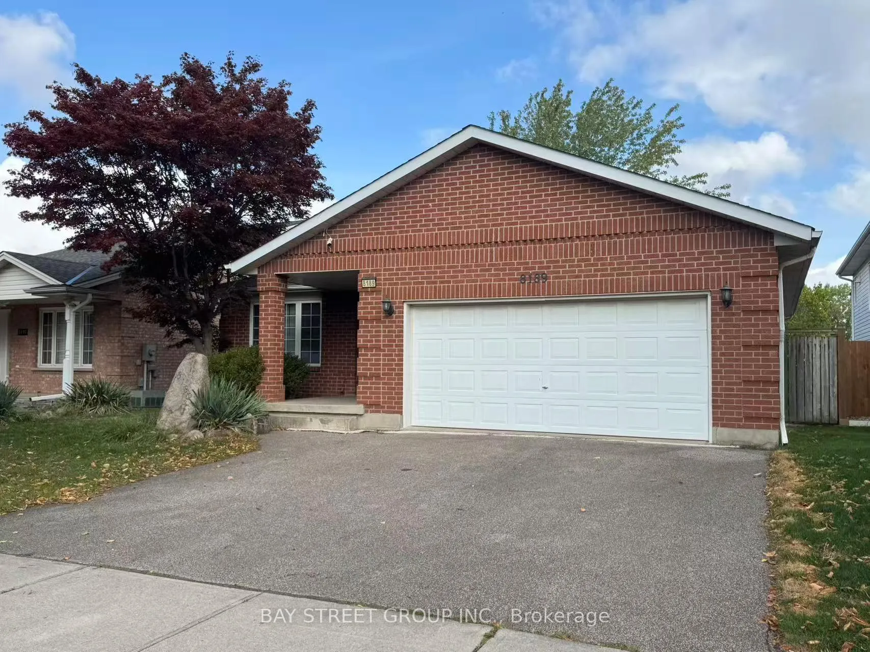 Photo 2 of 8189 Harvest Crescent, Niagara Falls, Ascot — HOMEH