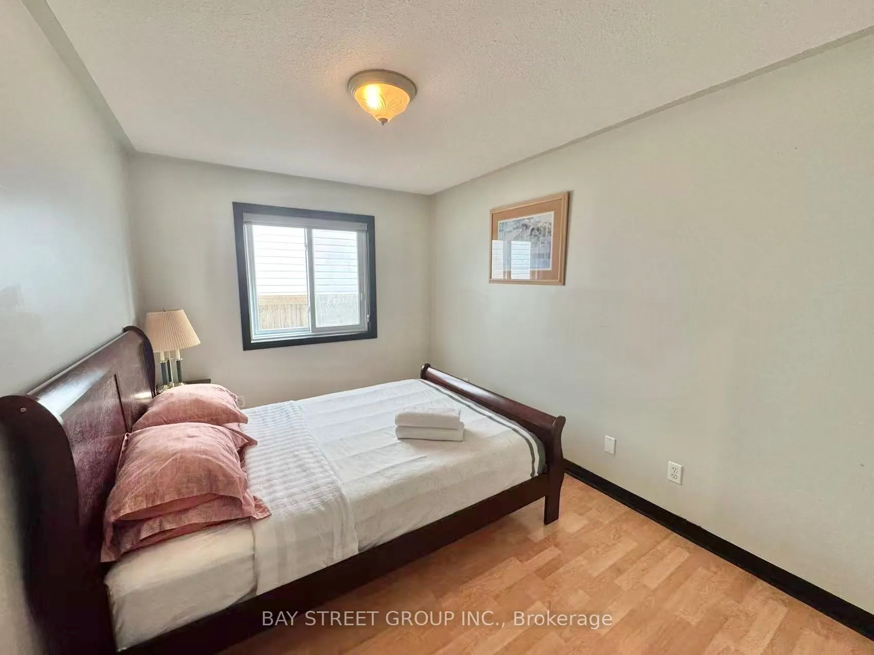 Photo 17 of 8189 Harvest Crescent, Niagara Falls, Ascot — HOMEH