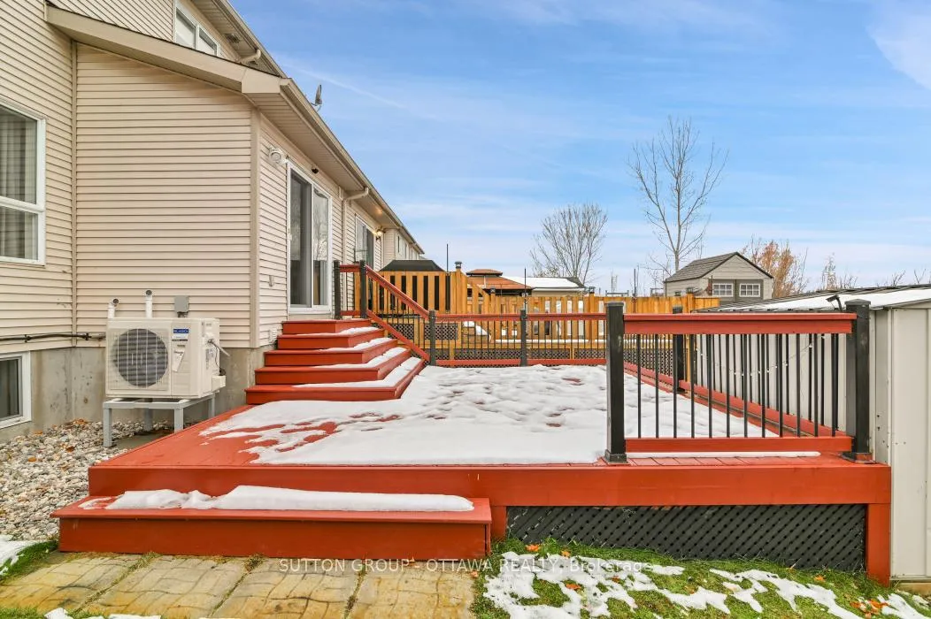 Photo 32 of 214 Trail Side Circle, Ottawa, Springridge/East Village — HOMEH