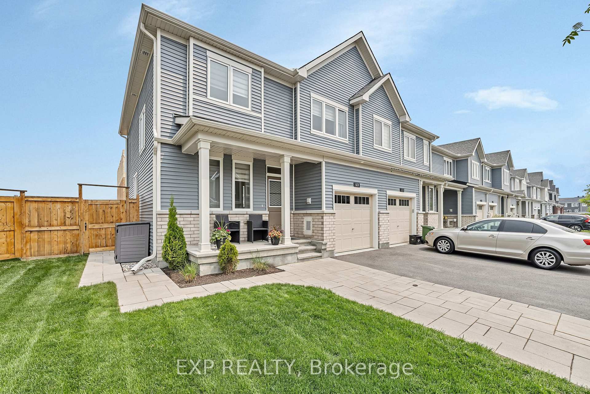Photo 2 of 631 Crevier Walk, Ottawa, Chapel Hill South - Orleans Village — HOMEH