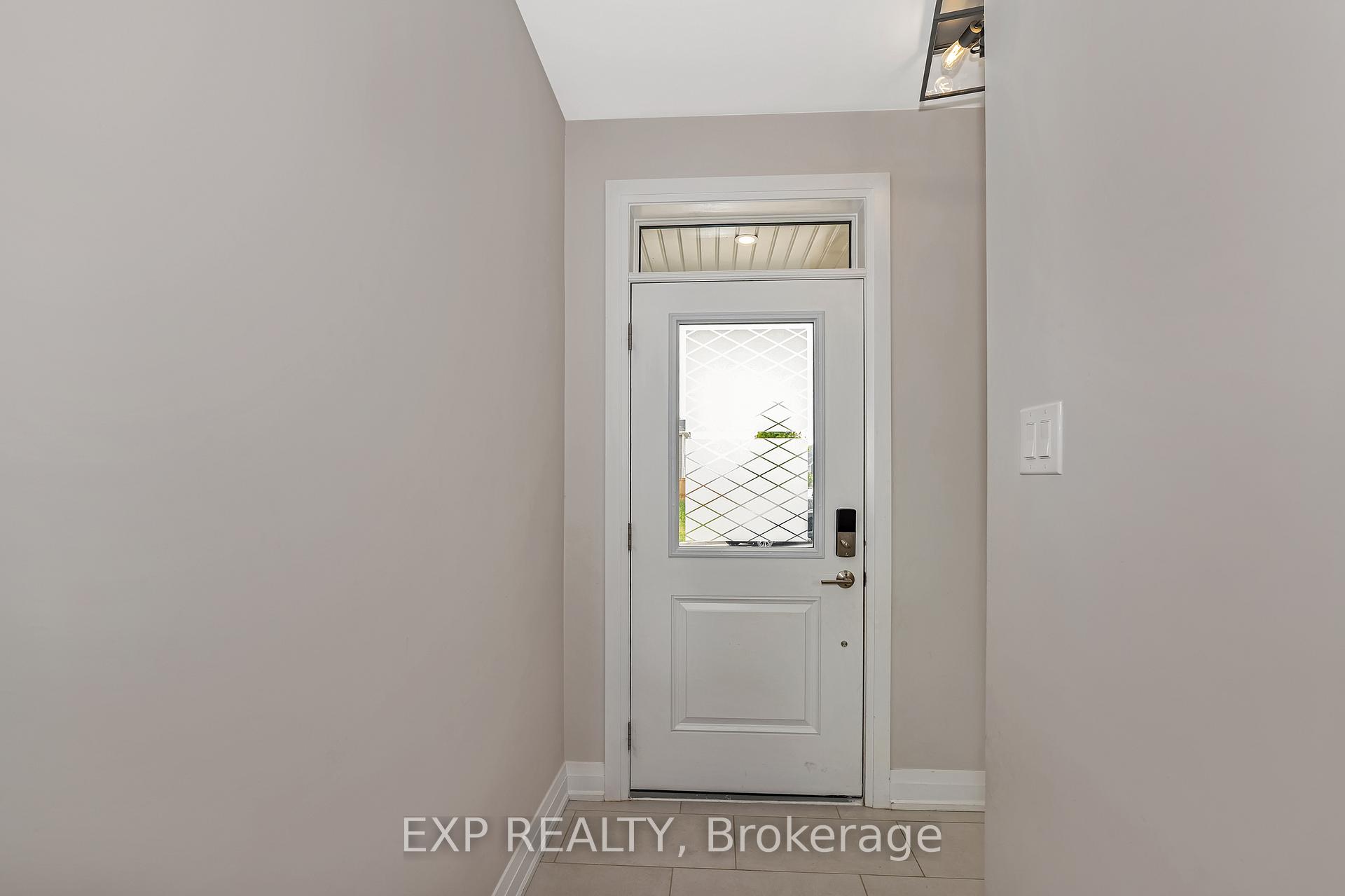 Photo 6 of 631 Crevier Walk, Ottawa, Chapel Hill South - Orleans Village — HOMEH