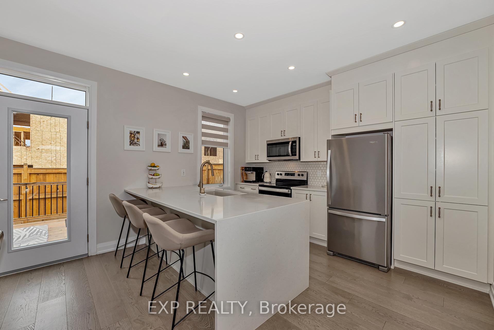Photo 13 of 631 Crevier Walk, Ottawa, Chapel Hill South - Orleans Village — HOMEH