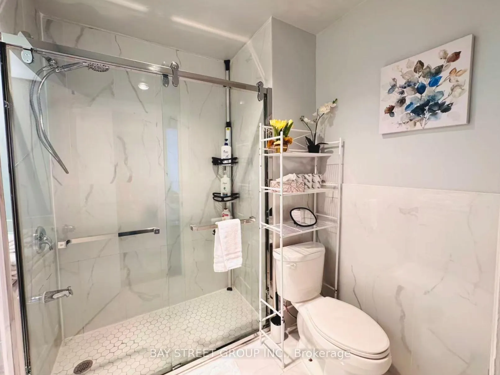 Photo 11 of 4305 Bampfield Street, Niagara Falls, Downtown — HOMEH