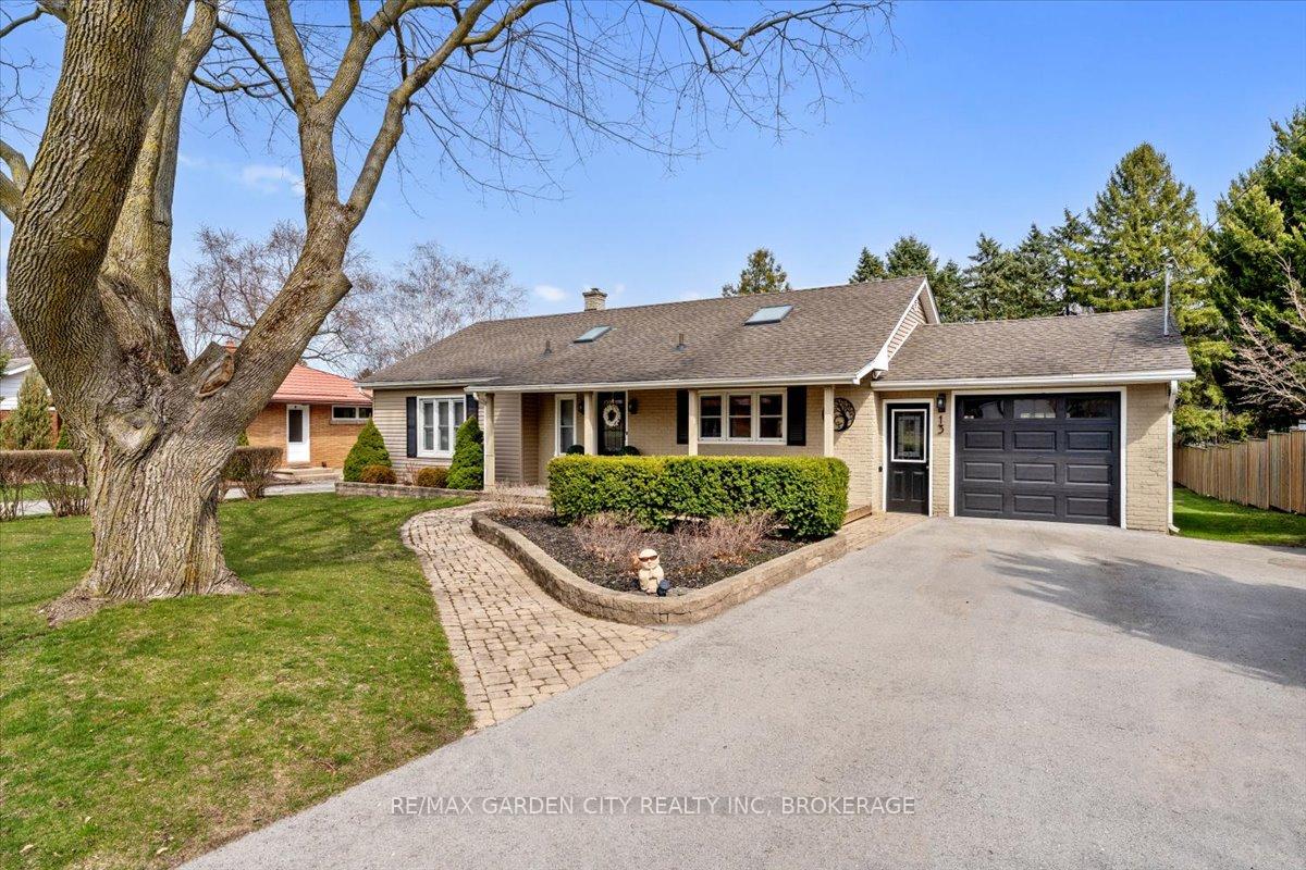 Photo 6 of 13 Lorimer Street, Pelham, Fonthill — HOMEH