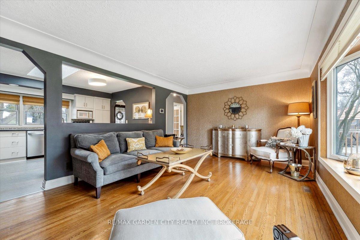 Photo 20 of 13 Lorimer Street, Pelham, Fonthill — HOMEH