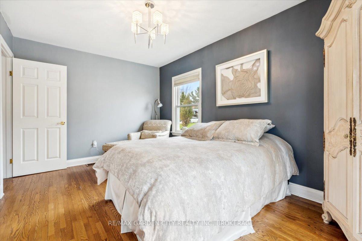 Photo 26 of 13 Lorimer Street, Pelham, Fonthill — HOMEH