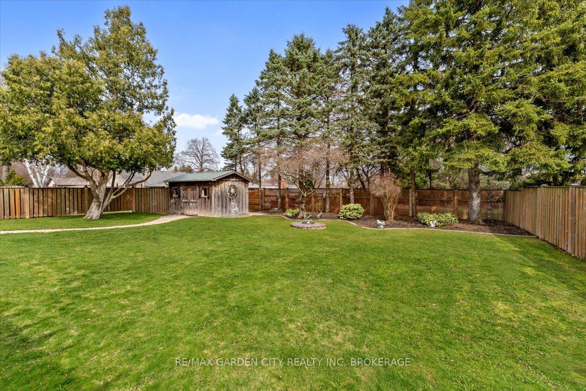 Photo 42 of 13 Lorimer Street, Pelham, Fonthill — HOMEH