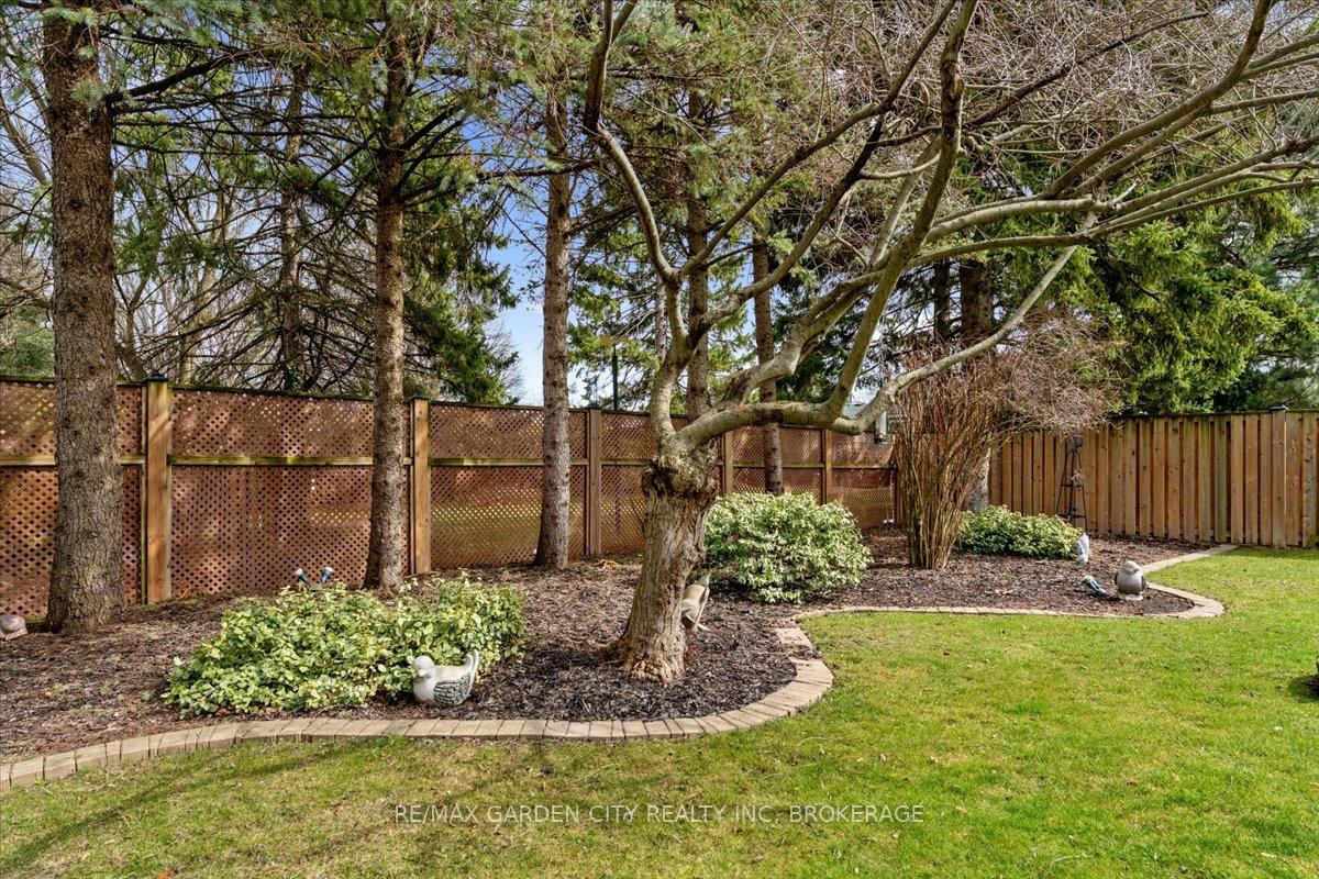 Photo 49 of 13 Lorimer Street, Pelham, Fonthill — HOMEH