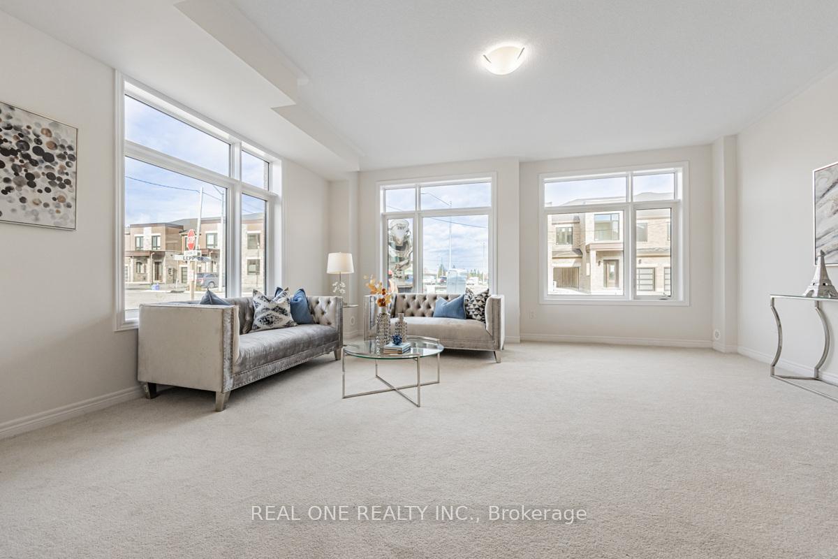 Photo 5 of 70 Johann Drive, Markham, Middlefield — HOMEH