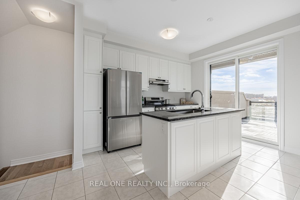 Photo 11 of 70 Johann Drive, Markham, Middlefield — HOMEH