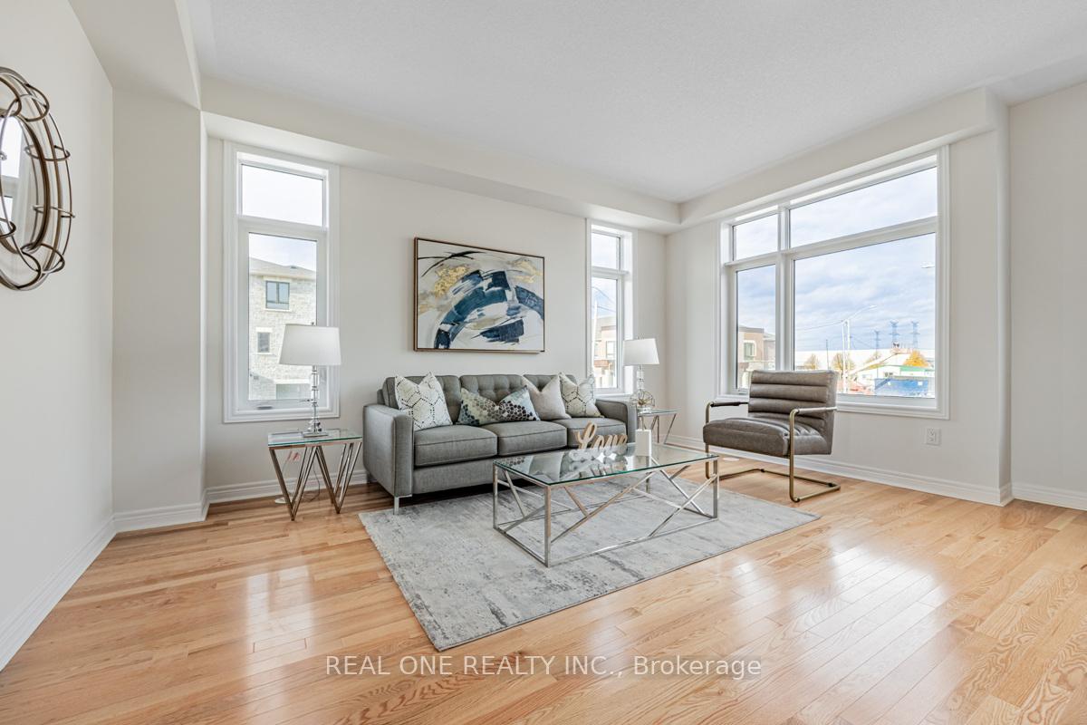 Photo 19 of 70 Johann Drive, Markham, Middlefield — HOMEH