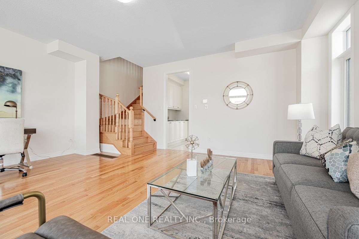 Photo 22 of 70 Johann Drive, Markham, Middlefield — HOMEH