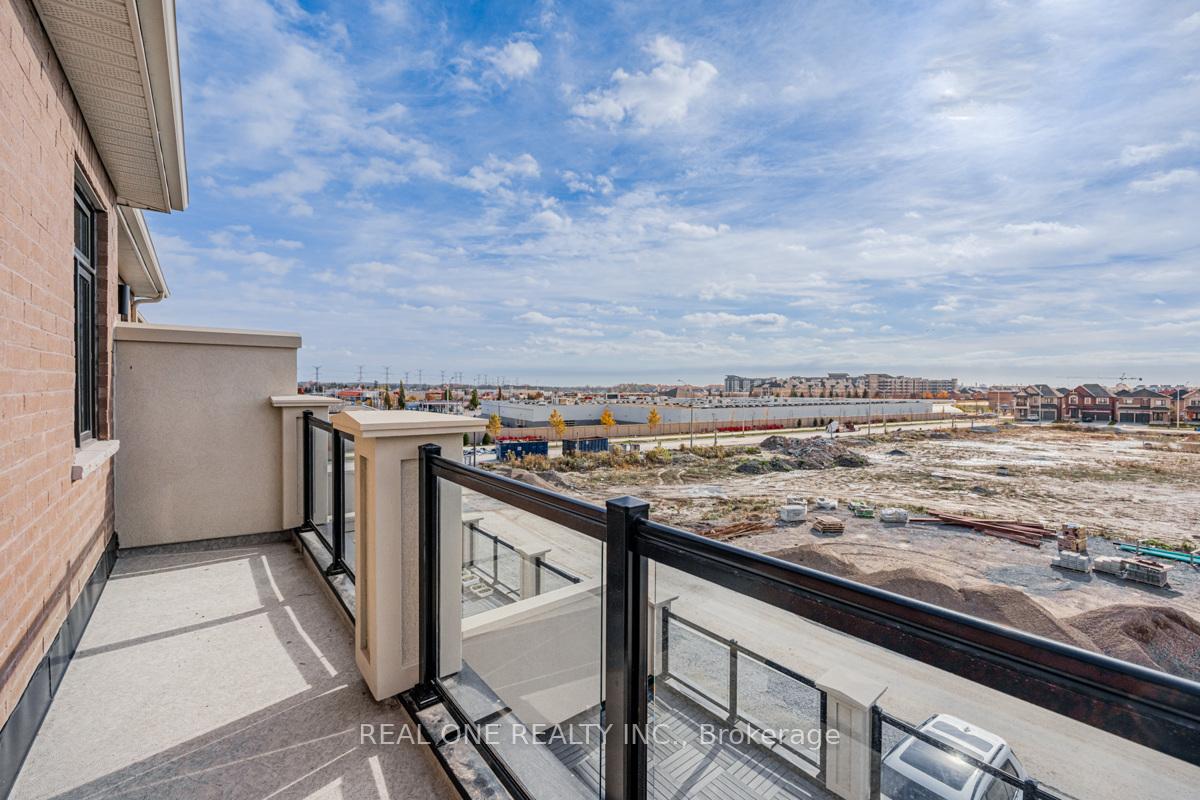 Photo 33 of 70 Johann Drive, Markham, Middlefield — HOMEH