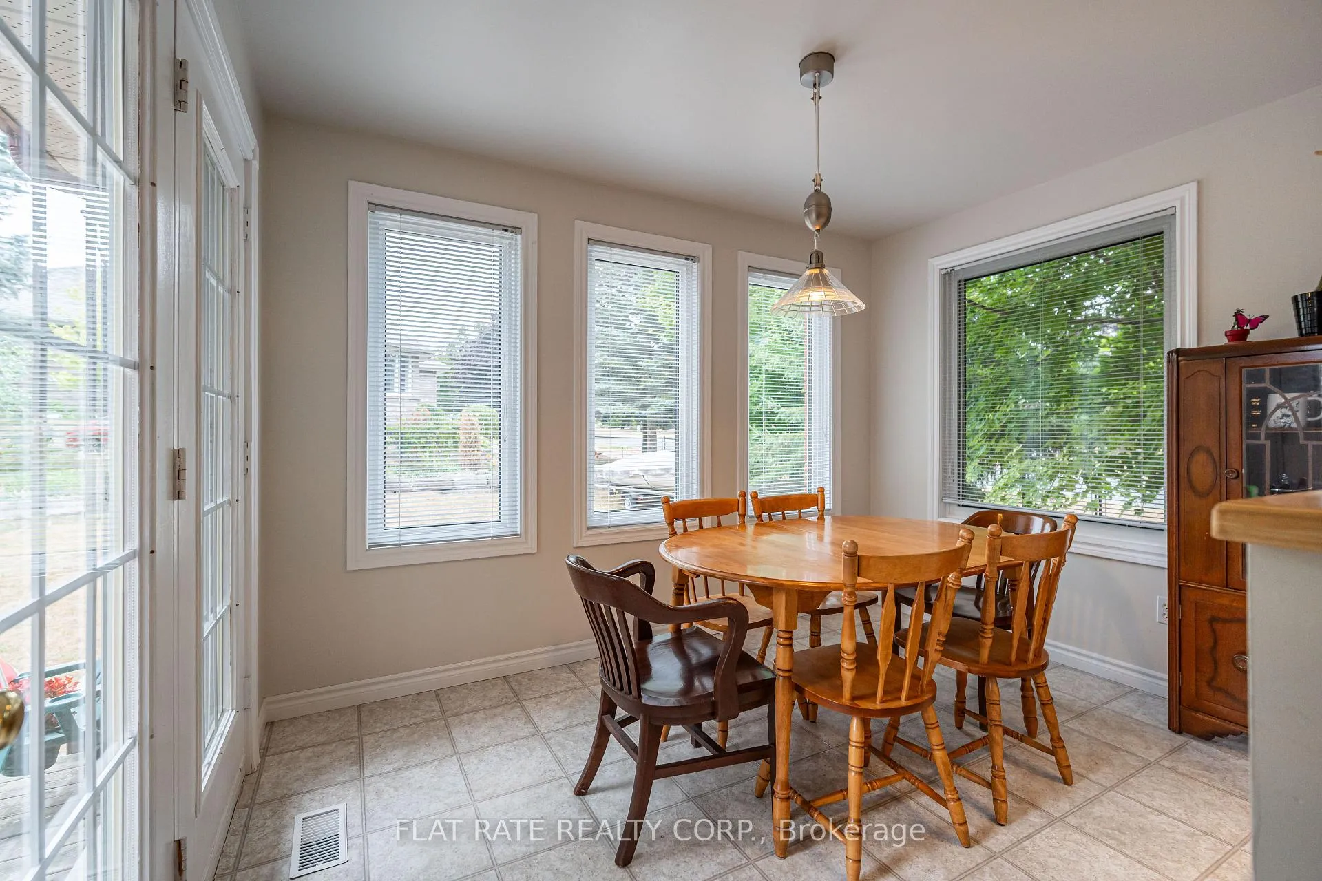 Photo 14 of 2876 Jennifer Drive, Peterborough, Northcrest Ward 5 — HOMEH