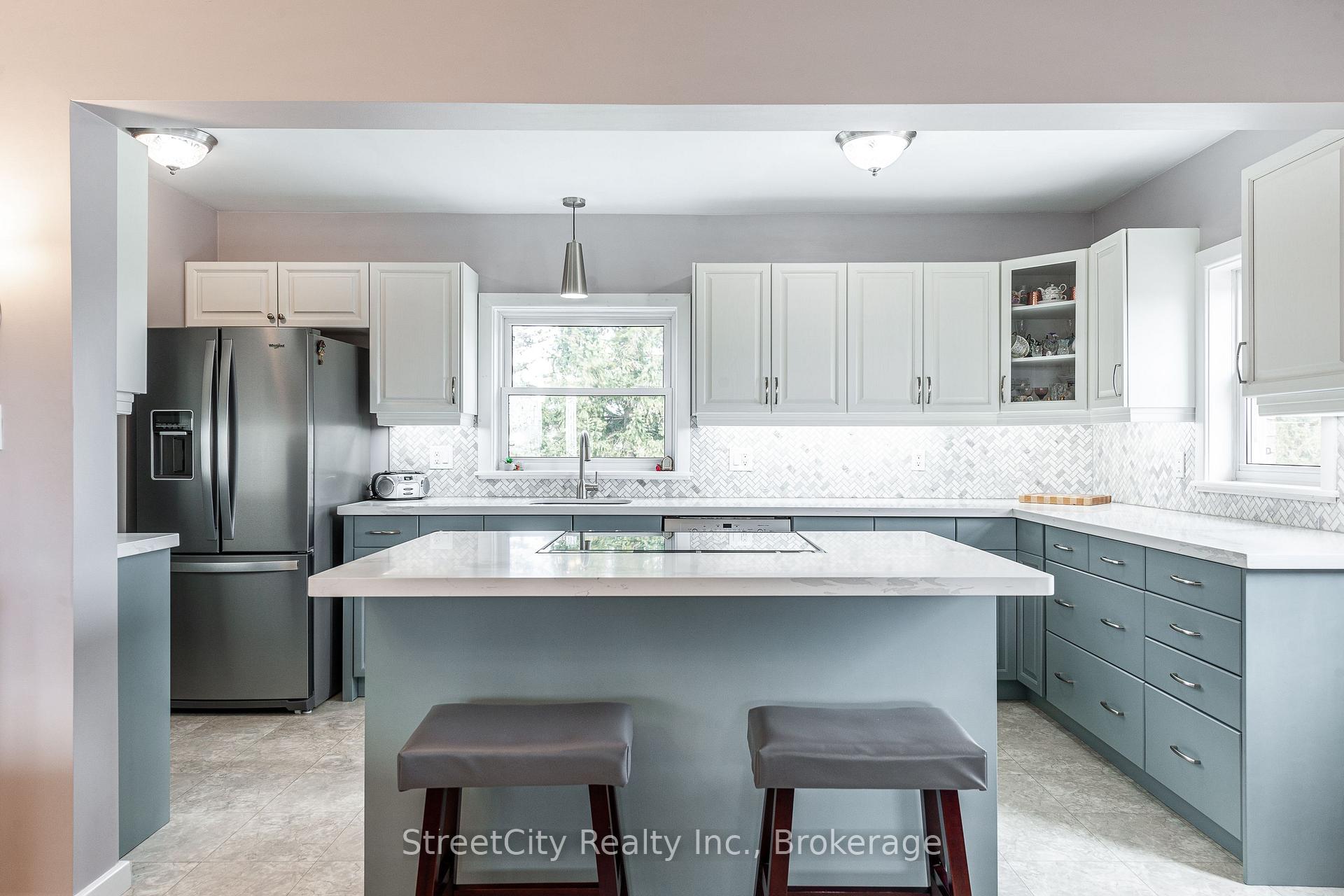 Photo 6 of 4060 Line 39, Perth East, Ellice — HOMEH